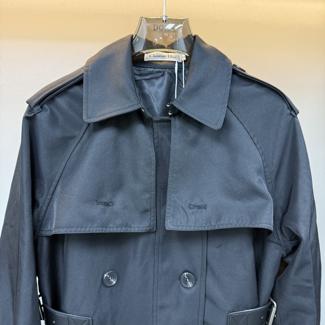 Elegant Women's Trench Coat with Belted Waist - Timeless Style 3 cmp i1754459863541 1252 0 2