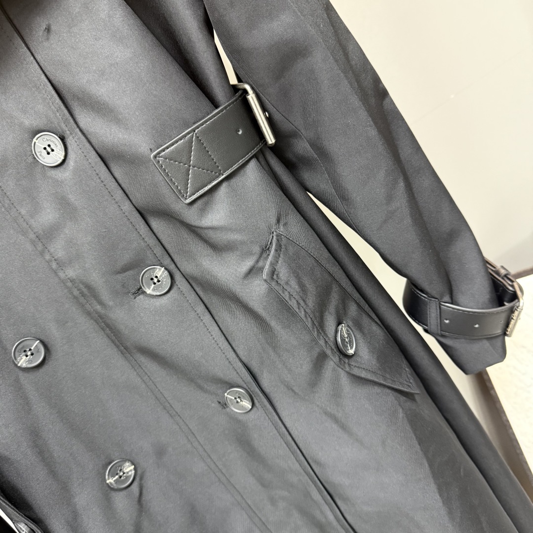 Elegant Women's Trench Coat with Belted Waist - Timeless Style 4 cmp i1754459863541 7596 0 3