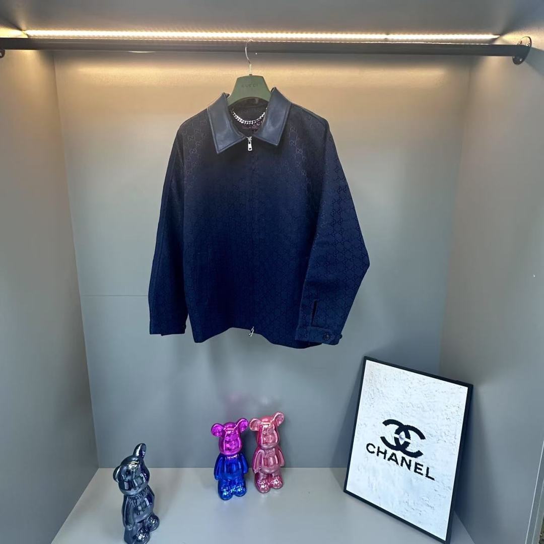 Gucci Men's Navy Blue Cotton Jacquard Jacket with Leather Collar