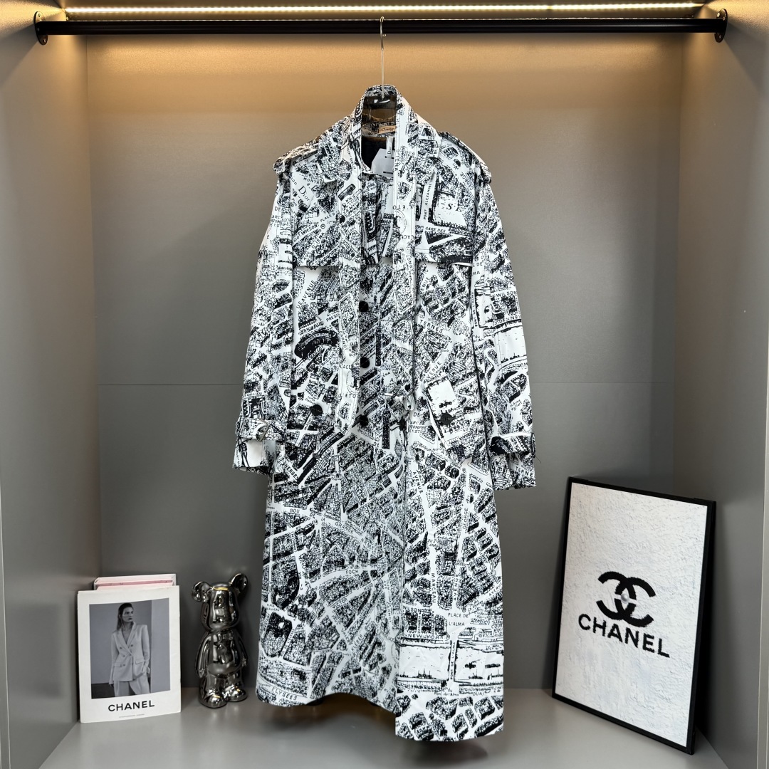 Dior Paris Map Print Long Trench Coat 2025SS, White, S/M/L 7 cmp i1756354119961 580 0 6