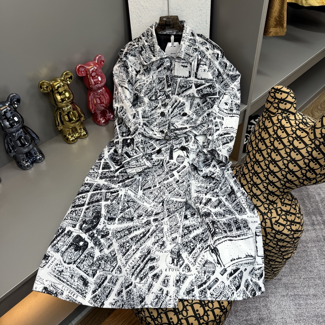 Dior Paris Map Print Long Trench Coat 2025SS, White, S/M/L 1 cmp i1756354120714 7737 0 0