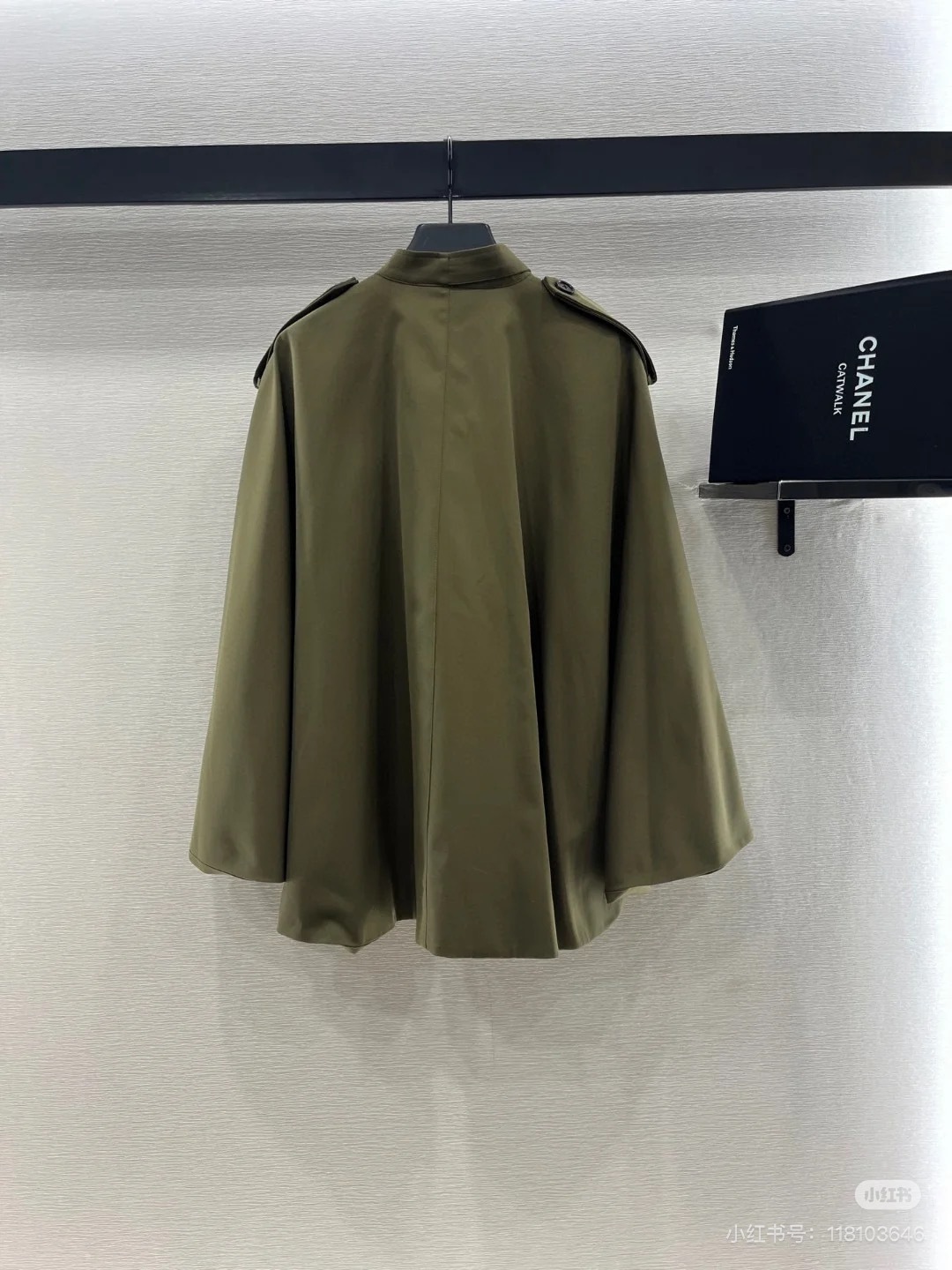 Elegant Burberry Style Cape Coat for Women | Timeless Fashion Piece 2 cmp i1757665201943 4973 0 1