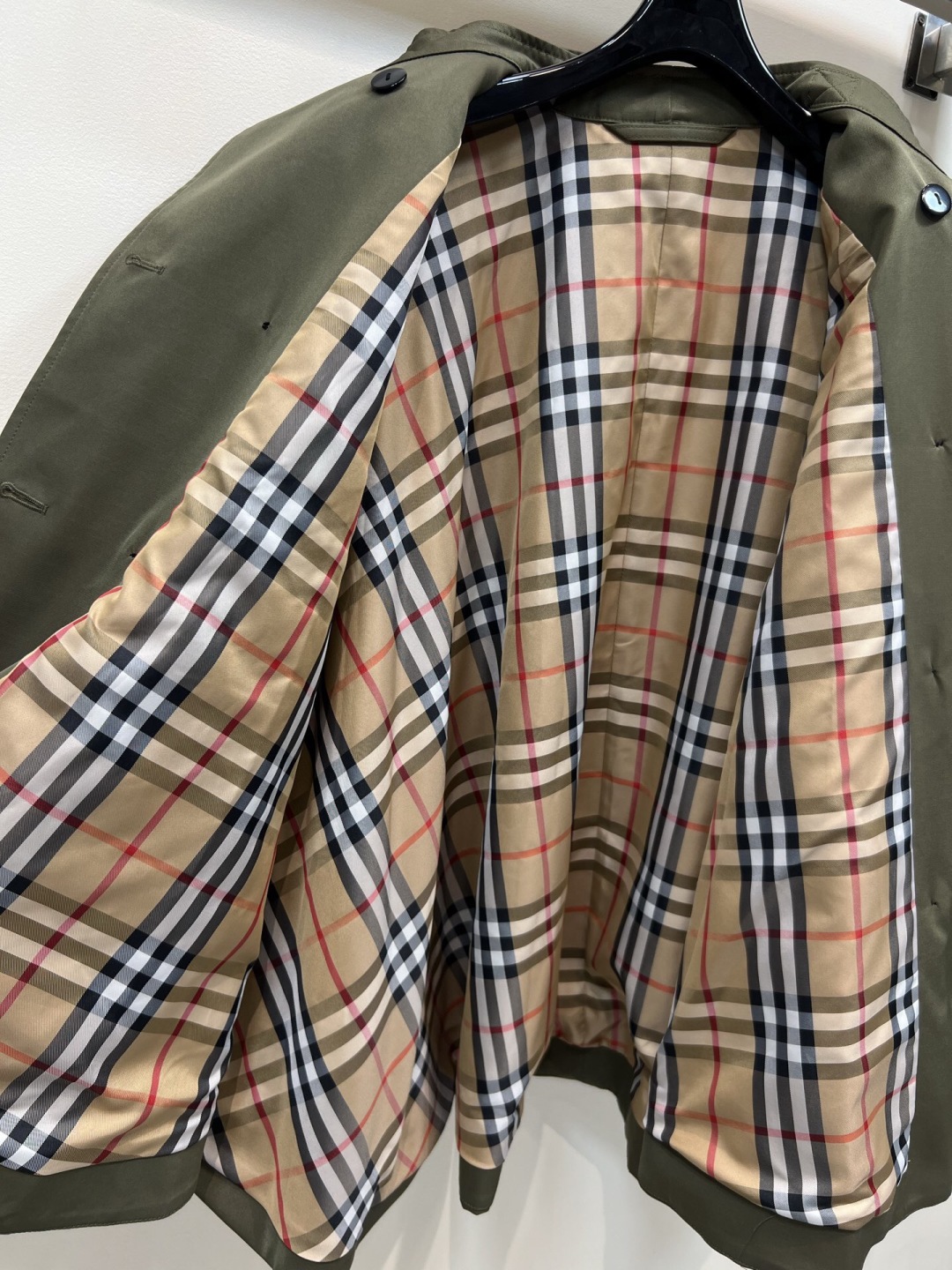 Elegant Burberry Style Cape Coat for Women | Timeless Fashion Piece 8 cmp i1757665202865 5895 0 7