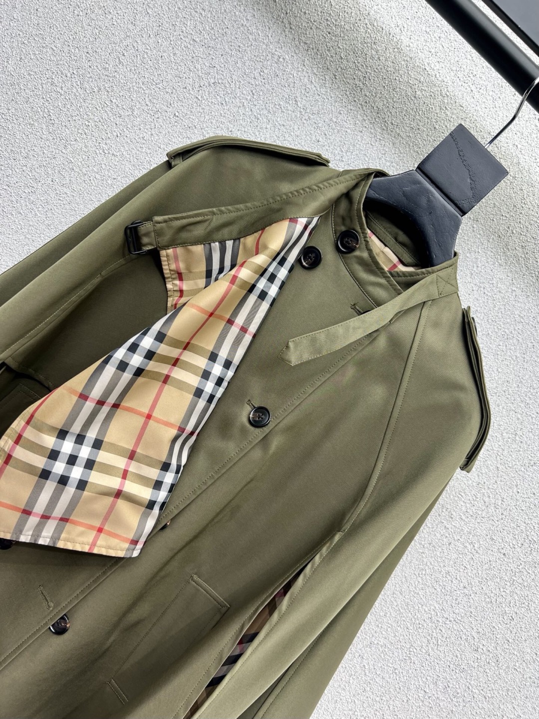 Elegant Burberry Style Cape Coat for Women | Timeless Fashion Piece 4 cmp i1757665202876 3876 0 3
