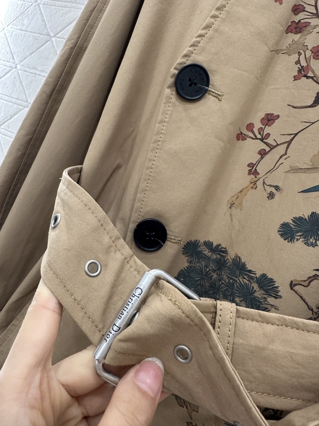Dior 2025 New Chinese Style Belted Trench Coat - Elegant and Sophisticated 5 cmp i1758345306176 3421 0 4