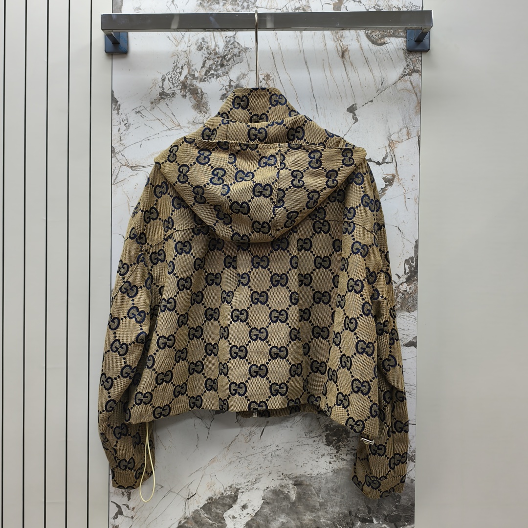 Gucci Women's GG Jacquard Hooded Jacket, Stylish and Comfortable Outerwear 2 cmp a1758417317122 4572