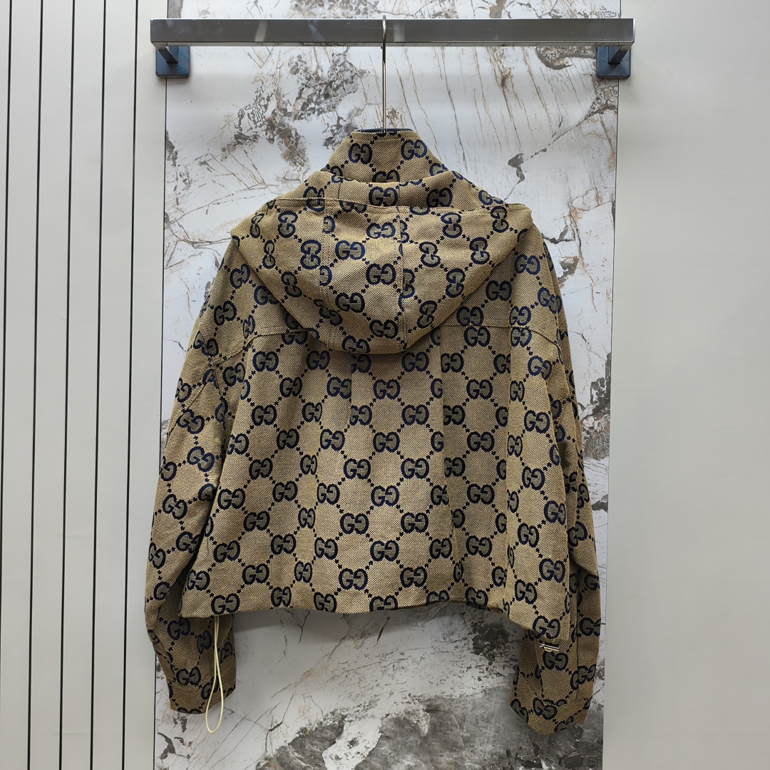 Gucci Women's GG Jacquard Hooded Jacket, Stylish and Comfortable Outerwear 9 cmp a1758417346218 8672