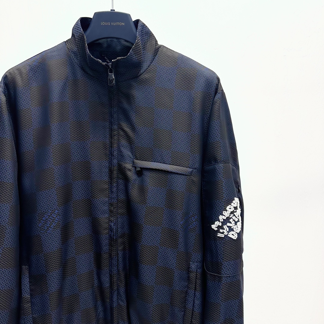 Louis Vuitton Men's Damier Windbreaker Jacket - Stylish & Lightweight 4 cmp a1736667953691 4017