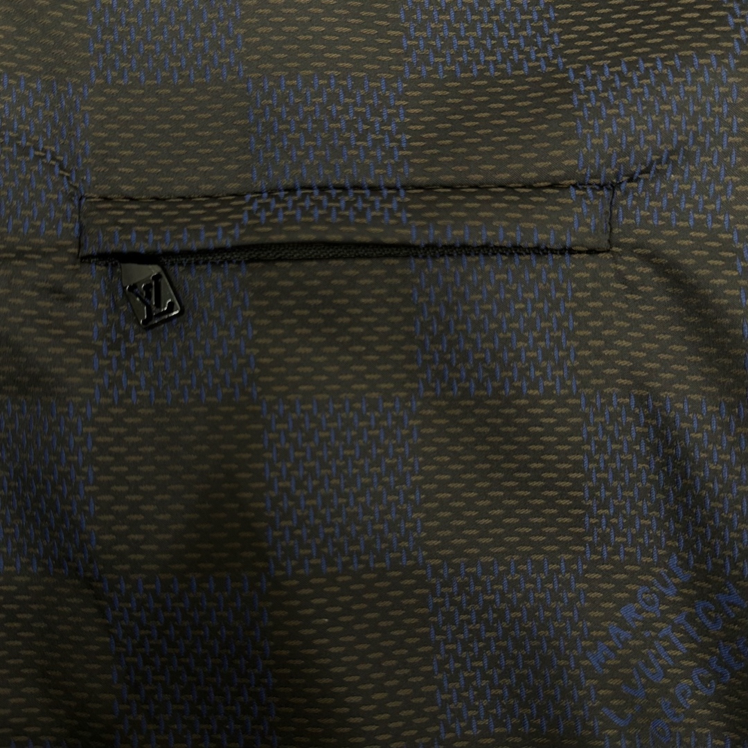 Louis Vuitton Men's Damier Windbreaker Jacket - Stylish & Lightweight 8 cmp a1736667956921 2552