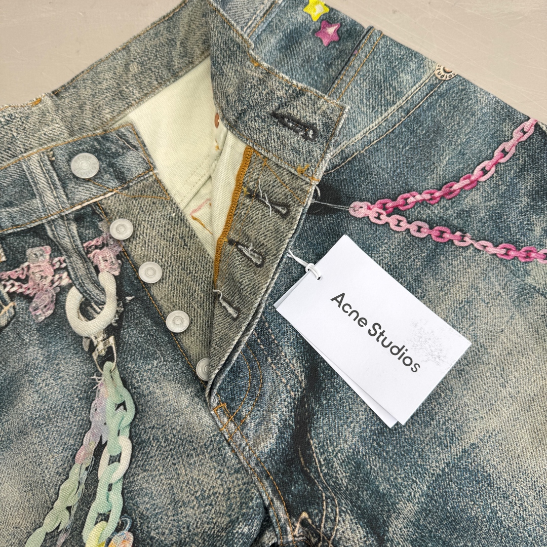 Acne Studios 3D Printed Jeans with Chain Details - Stylish and Unique Denim 7 cmp i1737349843899 6312 0 6