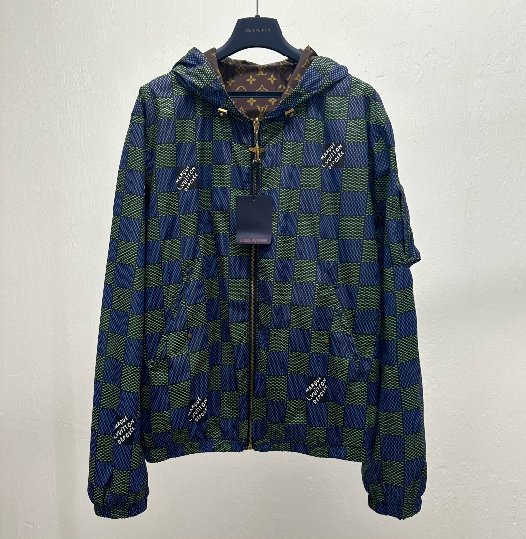 Louis Vuitton Reversible Damier Windbreaker Jacket - Stylish & Versatile 1 cmp a1740210424608 7535