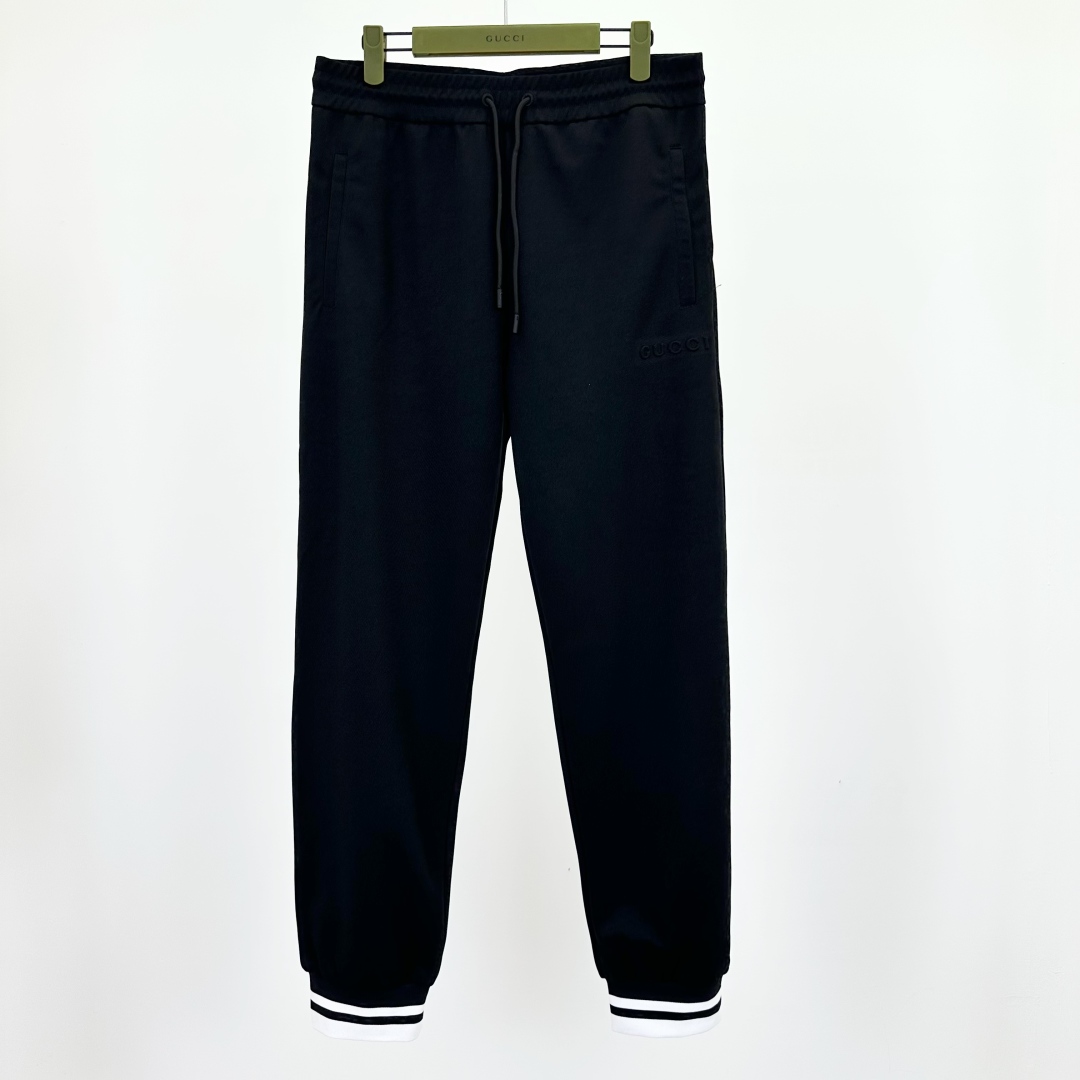 Gucci Black Cotton Blend Joggers with Signature Details - Stylish and Comfortable 1 cmp a1751704384144 1131