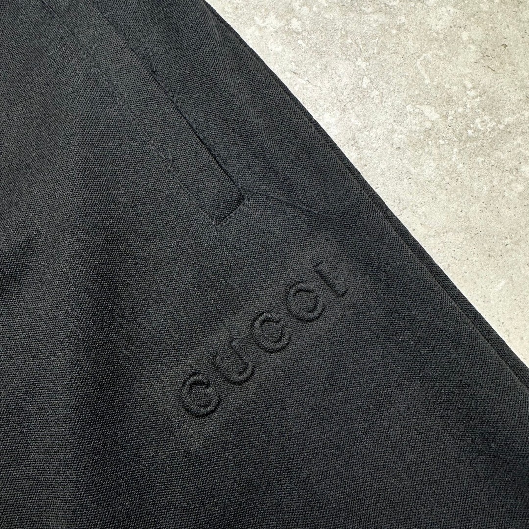 Gucci Black Cotton Blend Joggers with Signature Details - Stylish and Comfortable 4 cmp a1751704385148 2550
