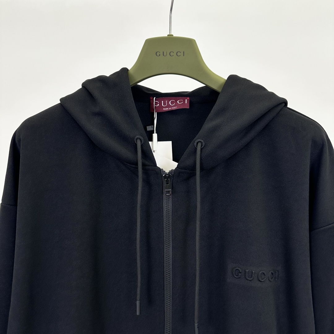 Gucci Black Cotton Blend Zip-Up Hoodie with Striped Ribbed Hem 3 cmp a1751704461244 0752