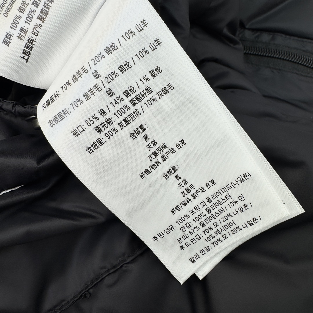 Burberry Blue Check Padded Down Vest Jacket, Lightweight and Warm, Sizes M-3XL 9 cmp a1752387581532 7548