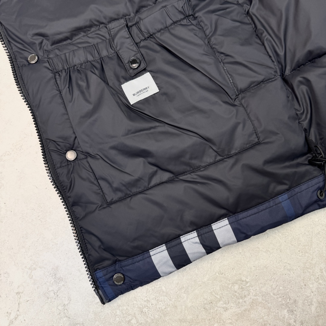 Burberry Blue Check Padded Down Vest Jacket, Lightweight and Warm, Sizes M-3XL 6 cmp a1752387581534 2273