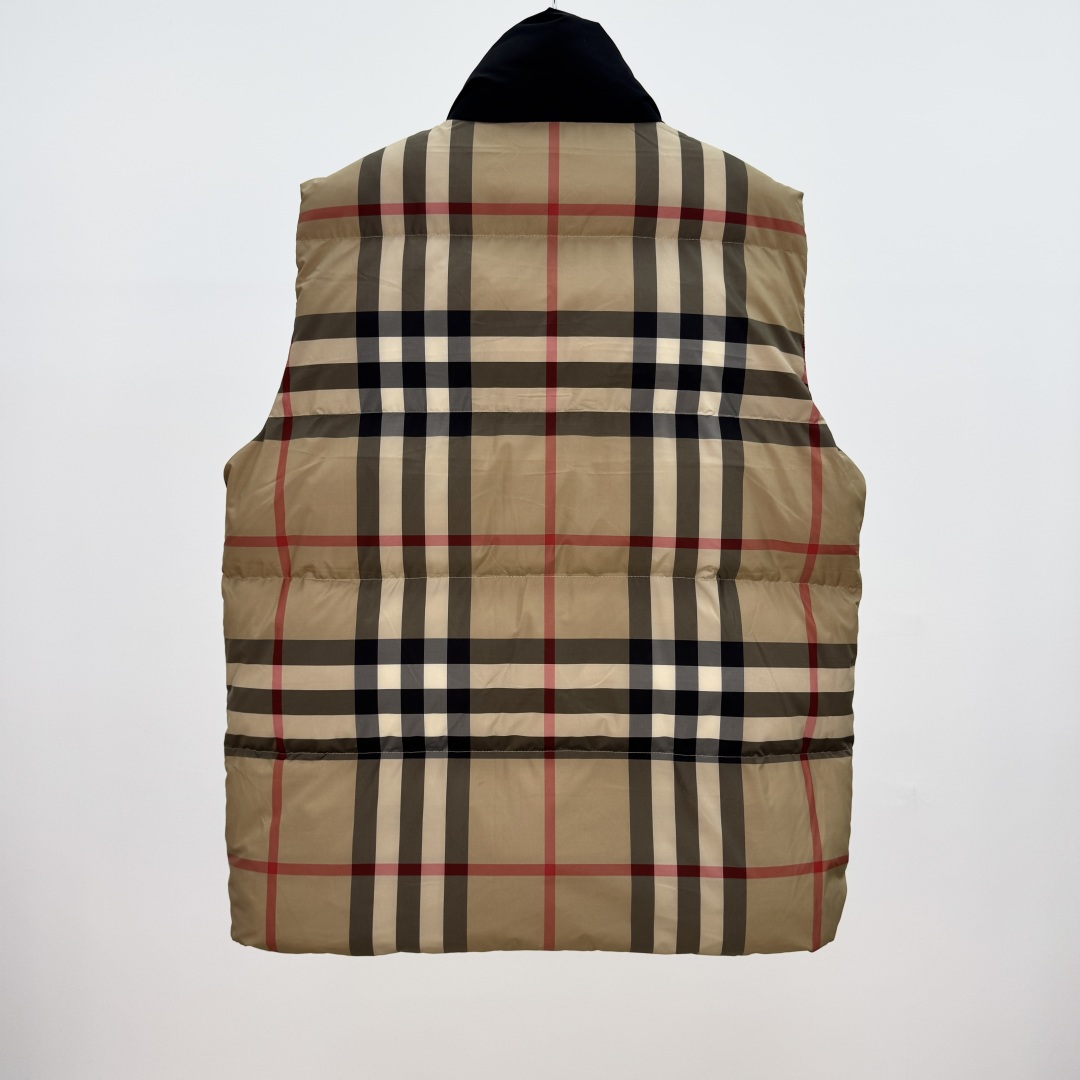 Burberry Check Padded Vest Jacket Coat, Stylish and Warm Outerwear 2 cmp a1752387659541 6021
