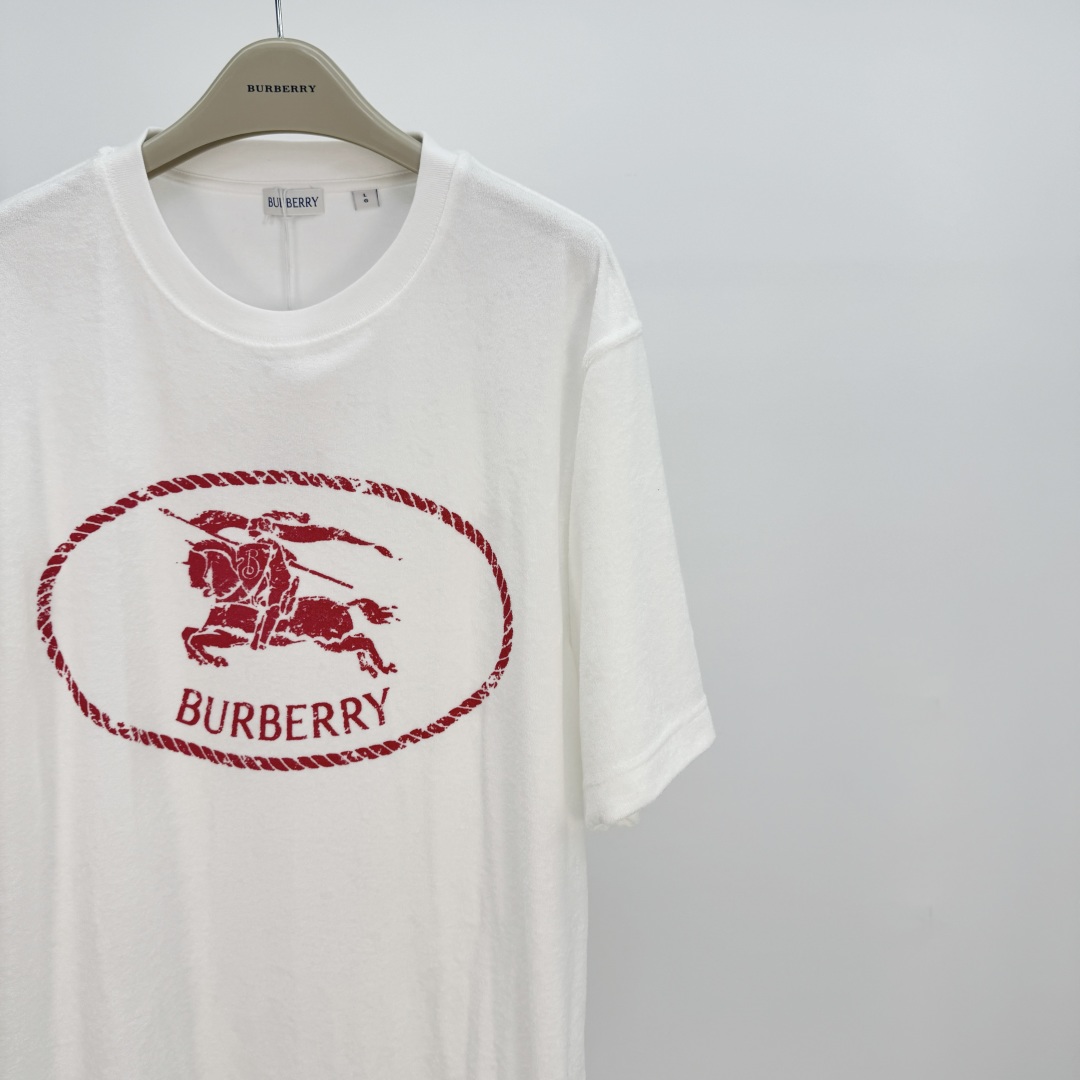 Burberry White Crew Neck T-Shirt with Equestrian Knight Logo, XS-L 4 cmp a1752737580804 5204