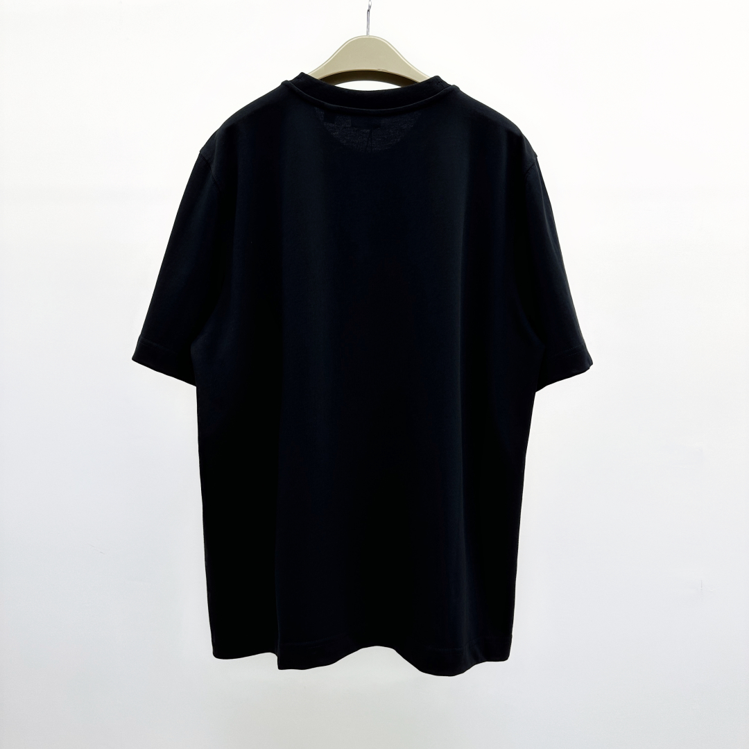 Burberry Black Cotton T-Shirt with Equestrian Knight Design - Crew Neck 5 cmp a1753085074203 0751