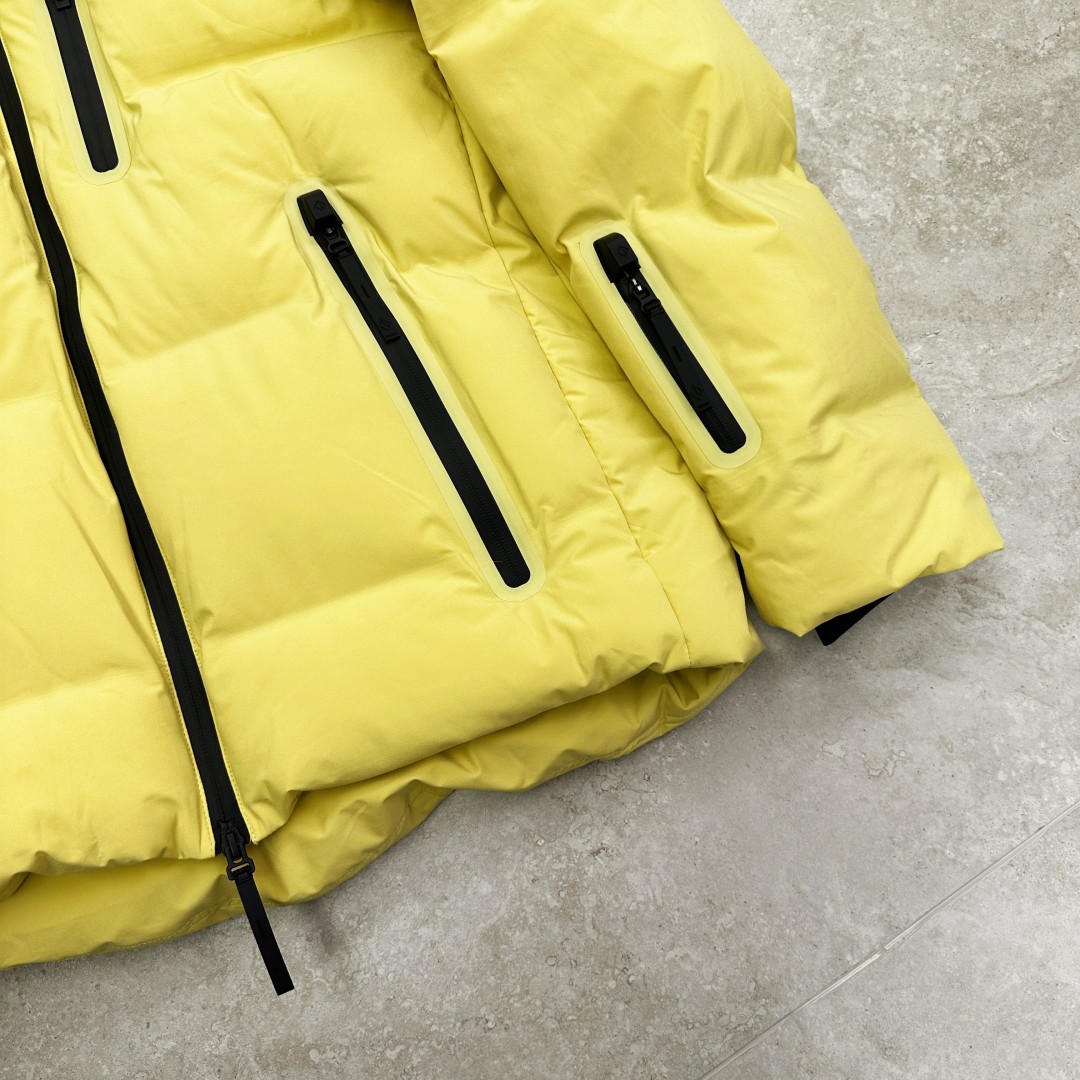 Diorr & Decent x Descente Outdoor Skating Puffer Jacket in Yellow 7 cmp a1755680072617 4068