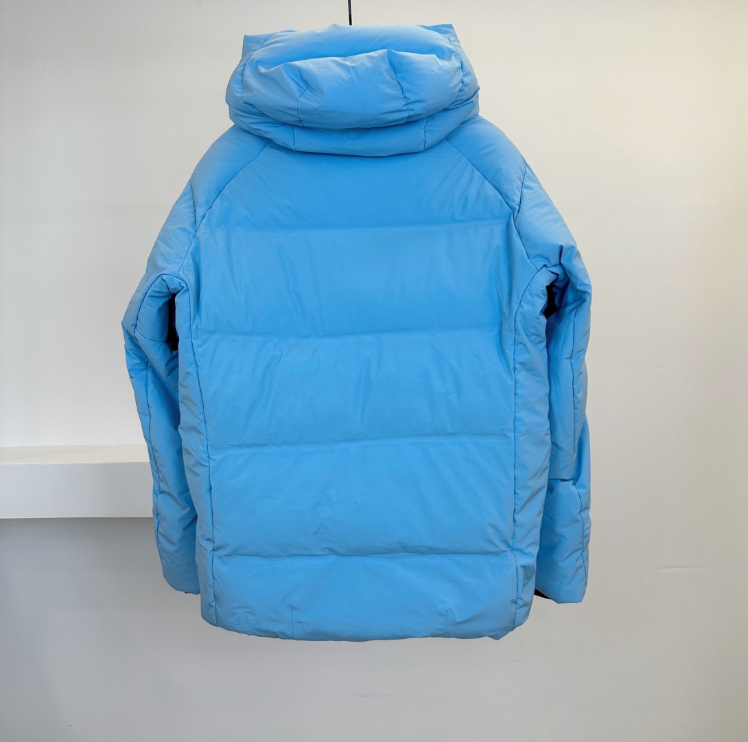 Diorr & Descente Outdoor Skating Puffer Jacket, Light Blue, Size 44-52 4 cmp a1755680233665 0071