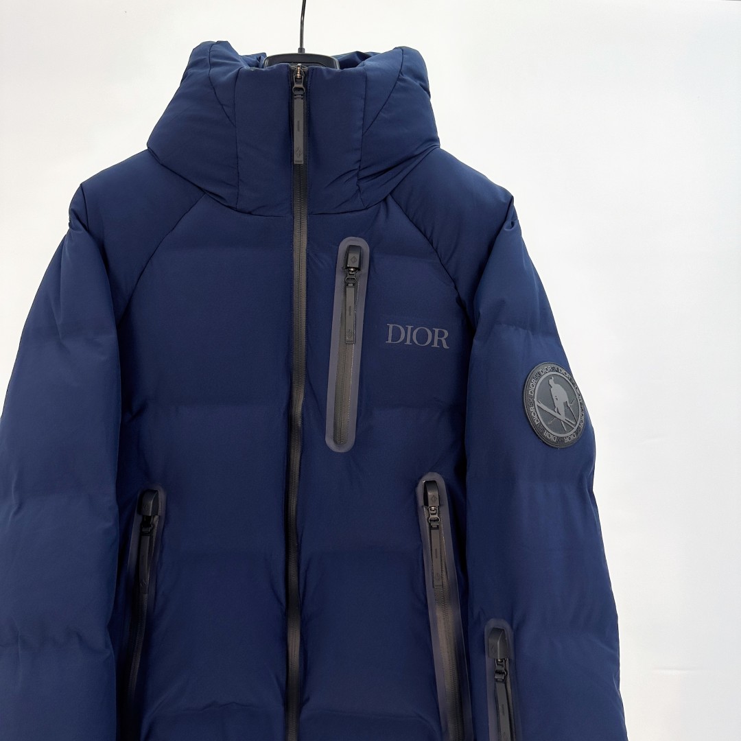 Dior x Descente Outdoor Skating Puffer Jacket - Stylish and Functional Coat 2 cmp a1755680321167 1753