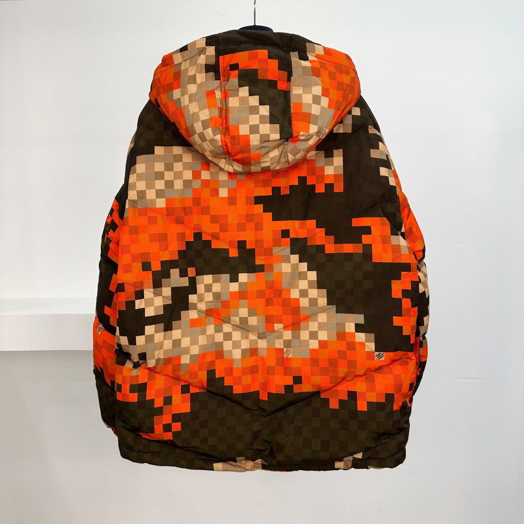 Louis Vuitton Men's Camouflage Mosaic Padded Down Jacket Coat 6 cmp a1756373080022 2673