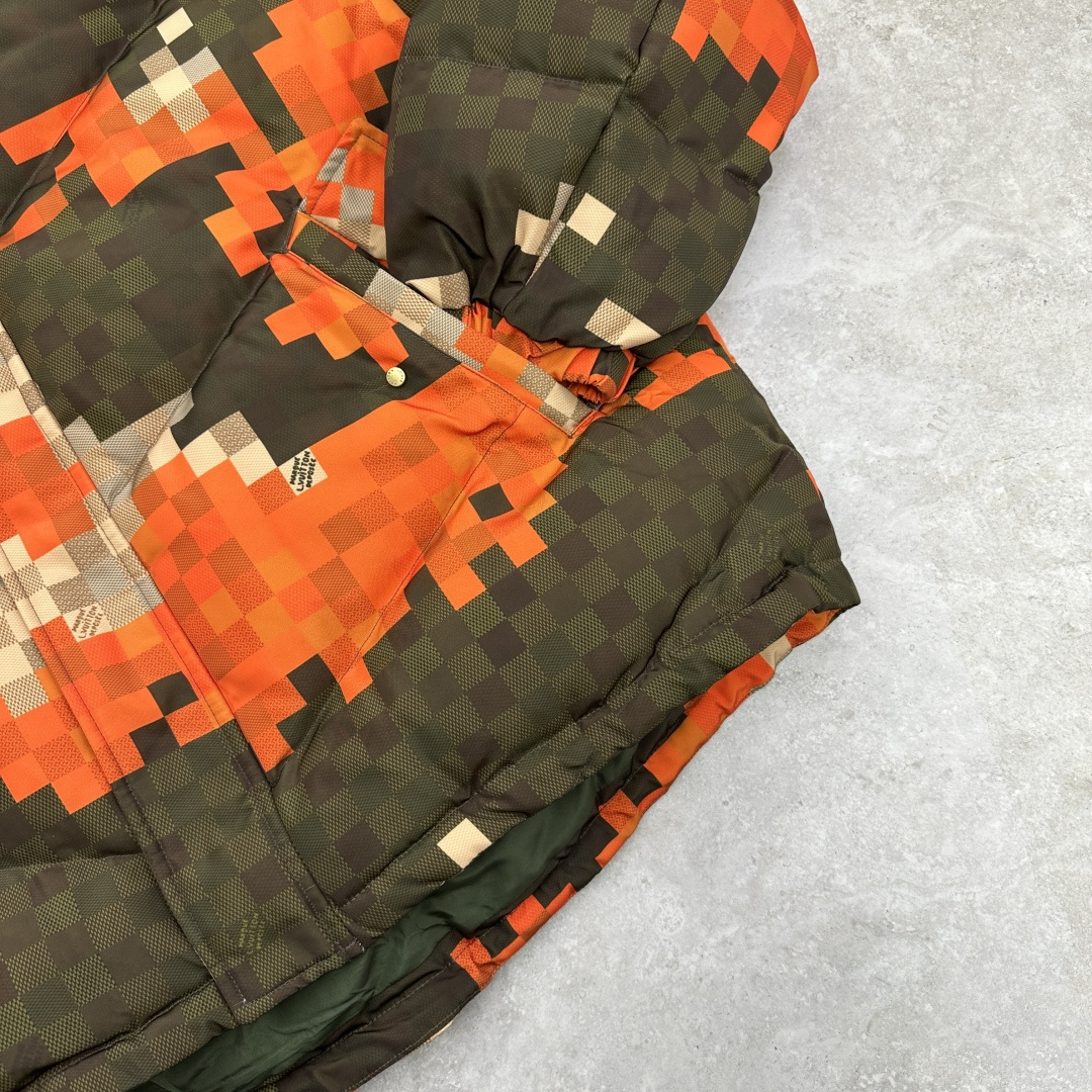 Louis Vuitton Men's Camouflage Mosaic Padded Down Jacket Coat 8 cmp a1756373087536 7120