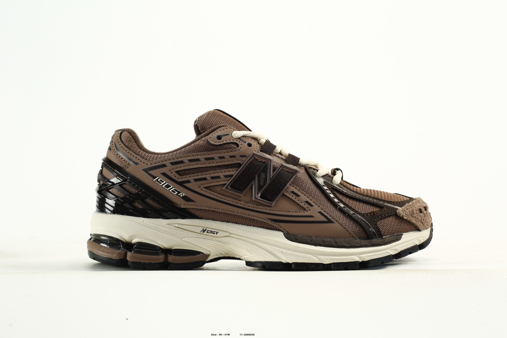 💰150
公司级✅New Balance M1906系列 新百伦 复古单品宝藏老爹鞋款
复古元素叠加 质感超级棒 原楦版型材料细节做工精细 作为NB最经典的档案鞋型之一
官方货号:U1906RWT
尺码:40 40.5 41.5 42 42.5 43 44 45 46 47
编码:11-2680830