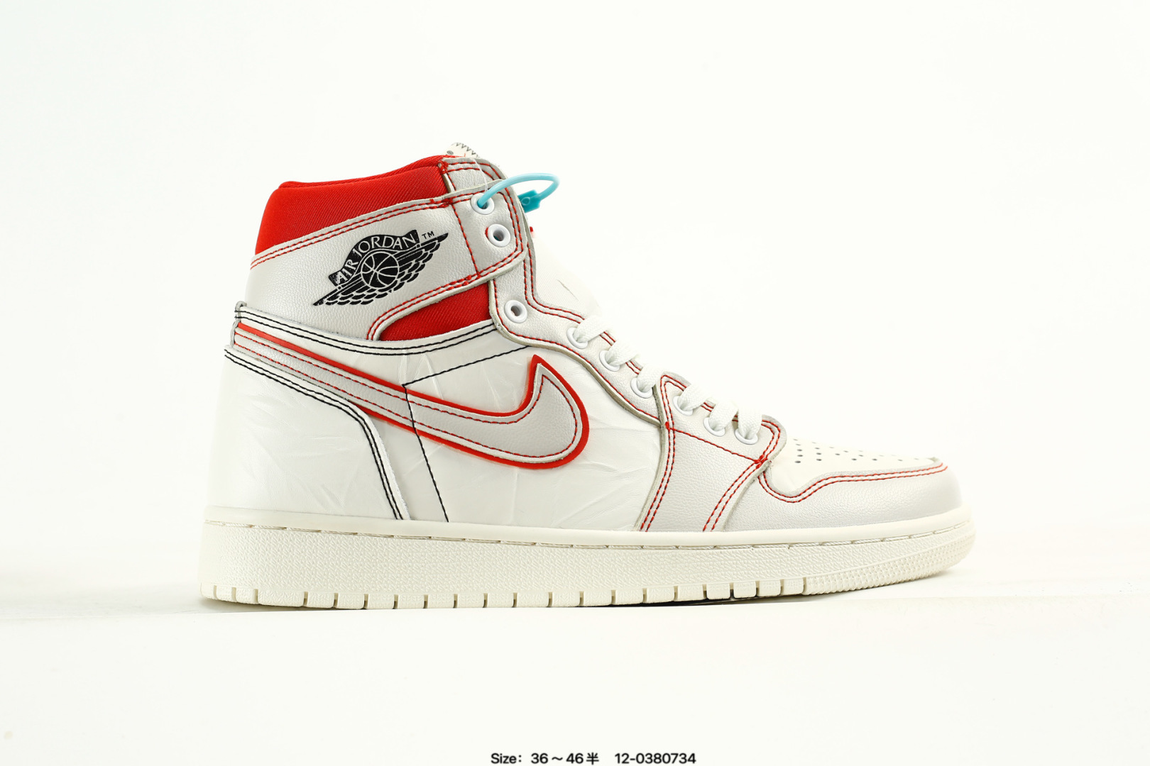 公司级✅Air Jordan 1 High OG “Midnight Navy”午夜海军蓝白配色搭银勾 AJ1乔丹一代高帮 复古文化篮球鞋 专业乔丹大厂 上手即享受质感 工艺方面大到整体鞋型 漏斗收腰 底线拉帮 LOGO立体程度 小到针眼排布 载片对称 冲孔效果 鞋标规范 鞋垫背胶等等 无一不 是口碑收割 每双都是一个回头客!货号:DC1788-100 编码:12-0380734