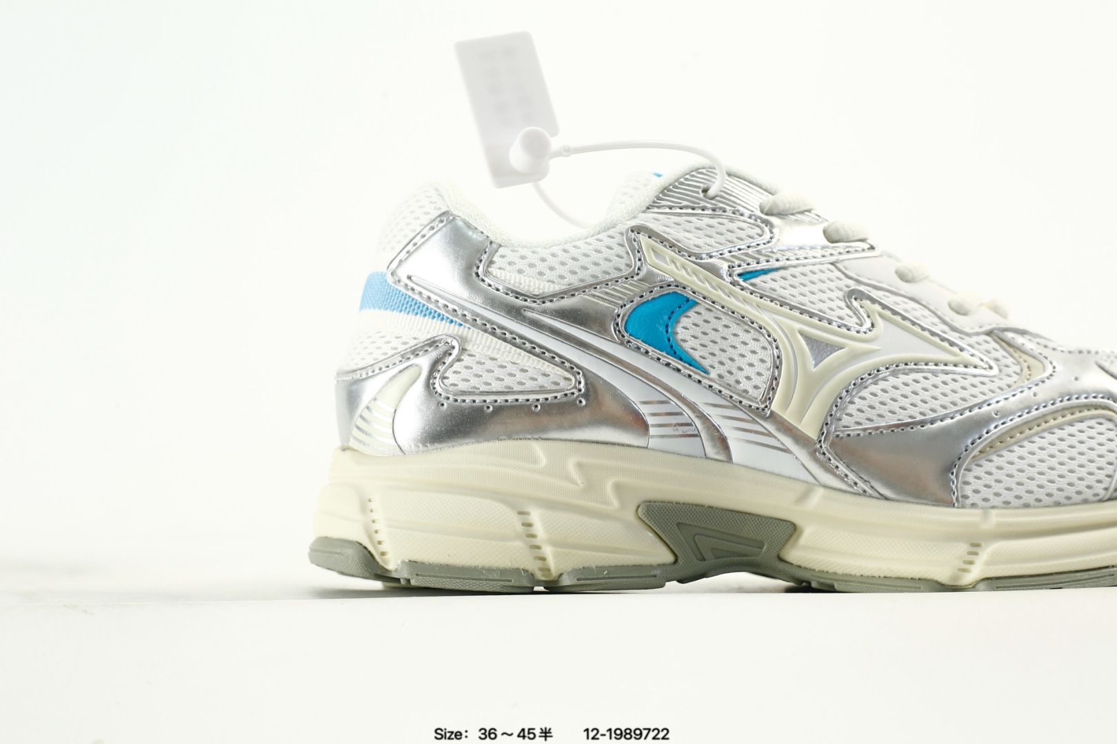 💰160
真标半码MIZUNO SPEED 2K 美津浓男女城市机能山系运动休闲鞋脏脏鞋
货号:D1GH222911
尺码:36 36.5 37.5 38 38.5 39 40 40.5 41 42 42.5 43 44 45
编码：12-1989722