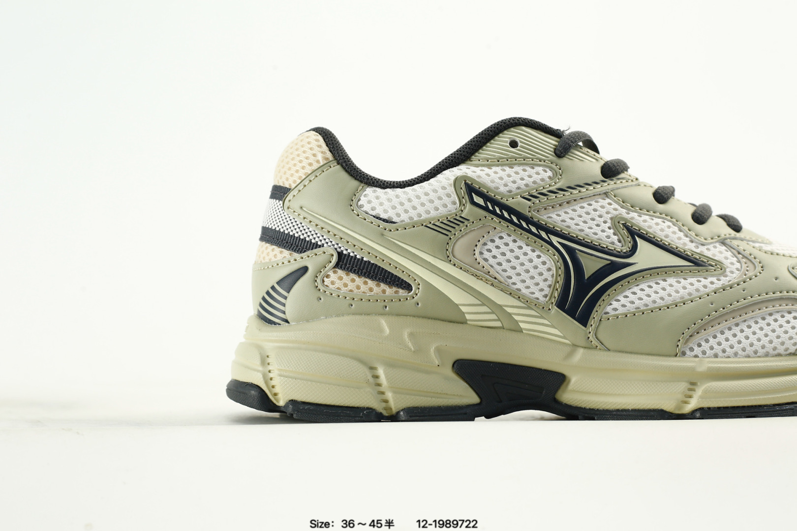 💰160
真标半码MIZUNO SPEED 2K 美津浓男女城市机能山系运动休闲鞋脏脏鞋
货号:D1GH222911
尺码:36 36.5 37.5 38 38.5 39 40 40.5 41 42 42.5 43 44 45
编码：12-1989722