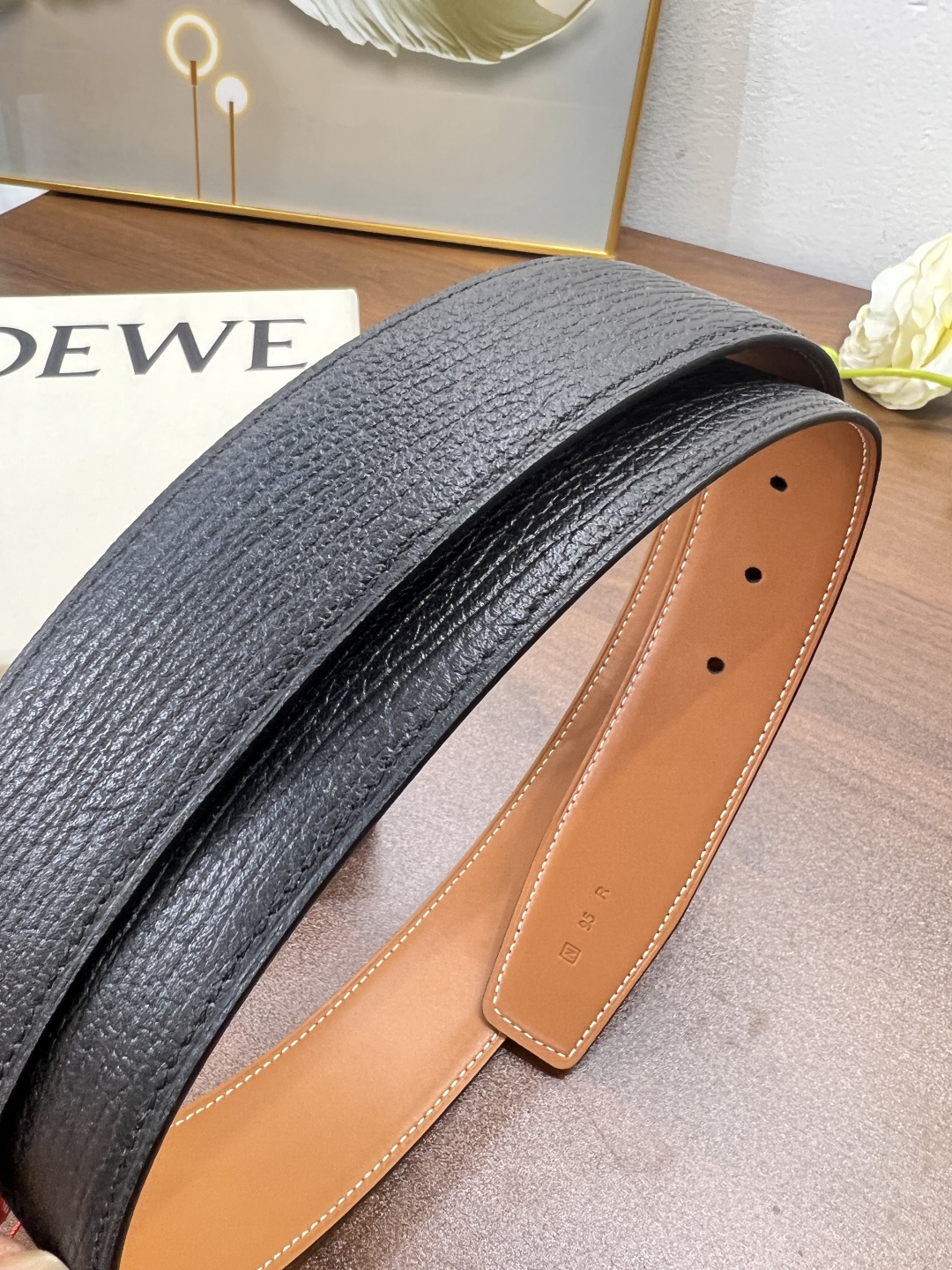 罗意威 香港免税T礼盒 logo精钢五金 电镀抛光工艺 原厂代工出品 小牛皮 耐磨耐用性强 手工蜡线缝制 小牛皮平纹纹 百搭风 3.8cm