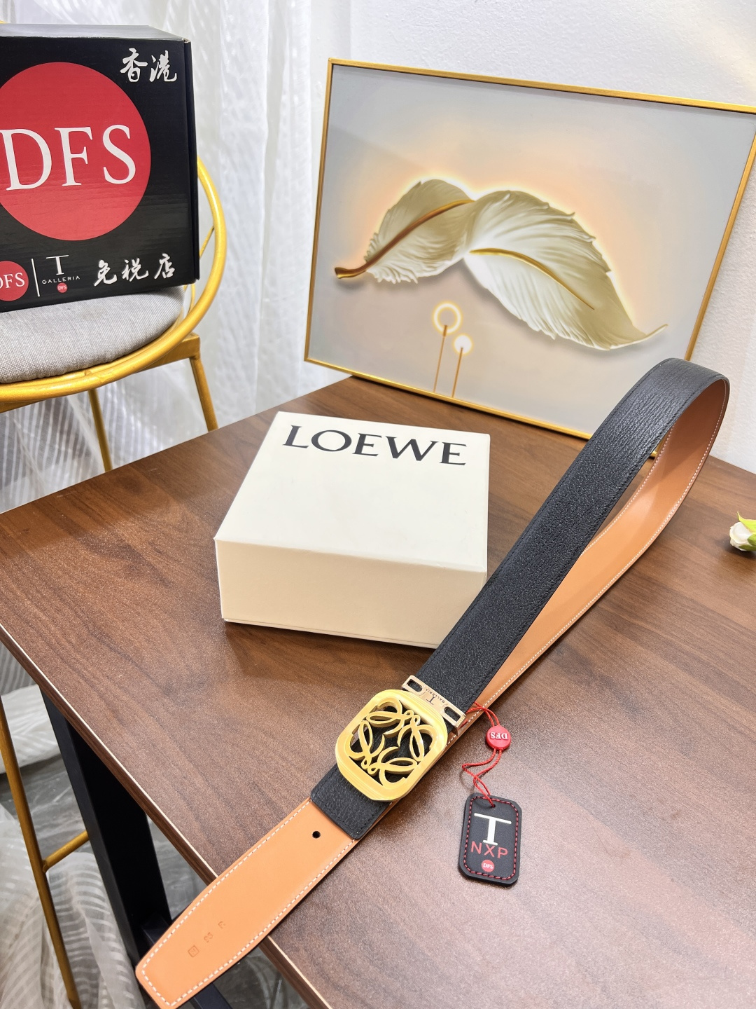 罗意威 香港免税T礼盒 logo精钢五金 电镀抛光工艺 原厂代工出品 小牛皮 耐磨耐用性强 手工蜡线缝制 小牛皮平纹纹 百搭风 3.8cm