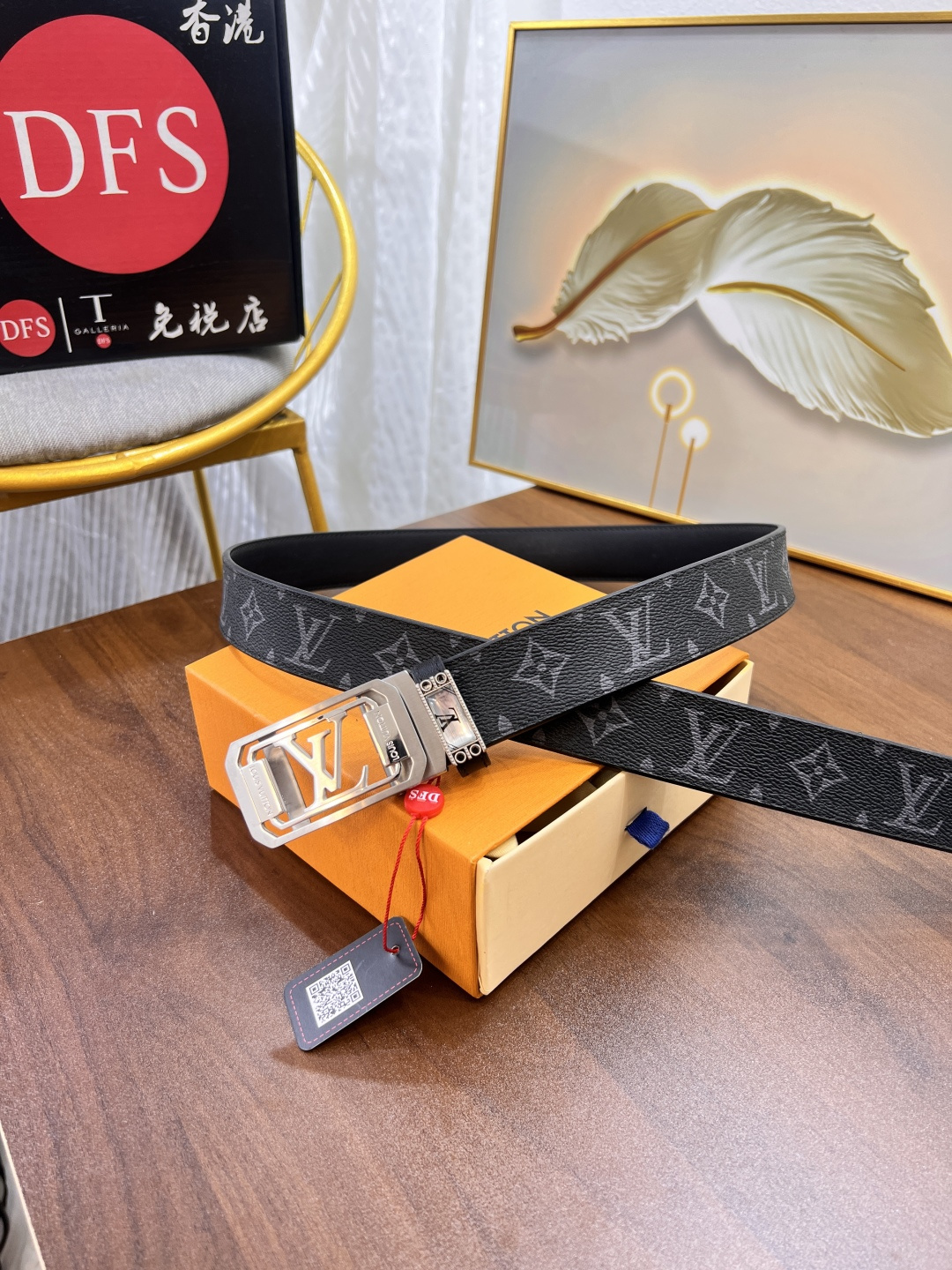 路易威登自动扣皮带 定制牛皮 pvc面料定制老花配达 皮低小细纹牛皮 3.5cm-Chinese UA Cheap High Quatity Brand Clothes Bags handbags Sneakers wholesale wholesaler seller from China Factory suppliers Fashion Clothing Shoes best Quality Beautiful Price 路易威登自动扣皮带 定制牛皮 pvc面料定制老花配达 皮低小细纹牛皮 3.5cm