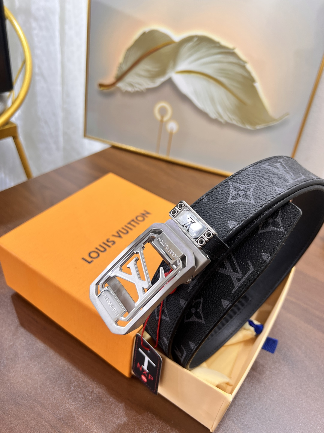 路易威登自动扣皮带 定制牛皮 pvc面料定制老花配达 皮低小细纹牛皮 3.5cm-Chinese UA Cheap High Quatity Brand Clothes Bags handbags Sneakers wholesale wholesaler seller from China Factory suppliers Fashion Clothing Shoes best Quality Beautiful Price 路易威登自动扣皮带 定制牛皮 pvc面料定制老花配达 皮低小细纹牛皮 3.5cm