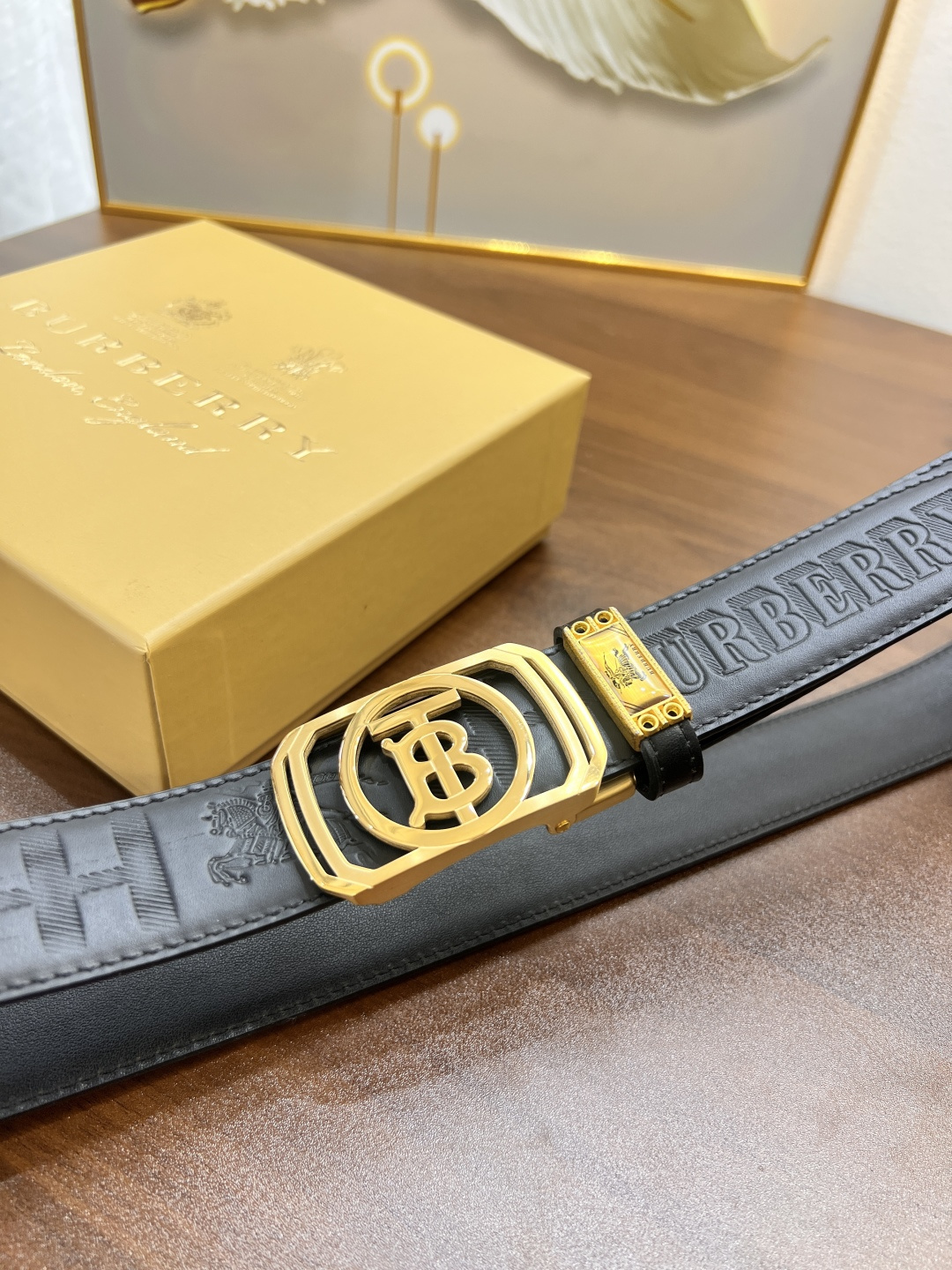 巴宝莉自动扣皮带logo形纹头层牛皮 顶级品质商务正装 自动滑轨手感柔软