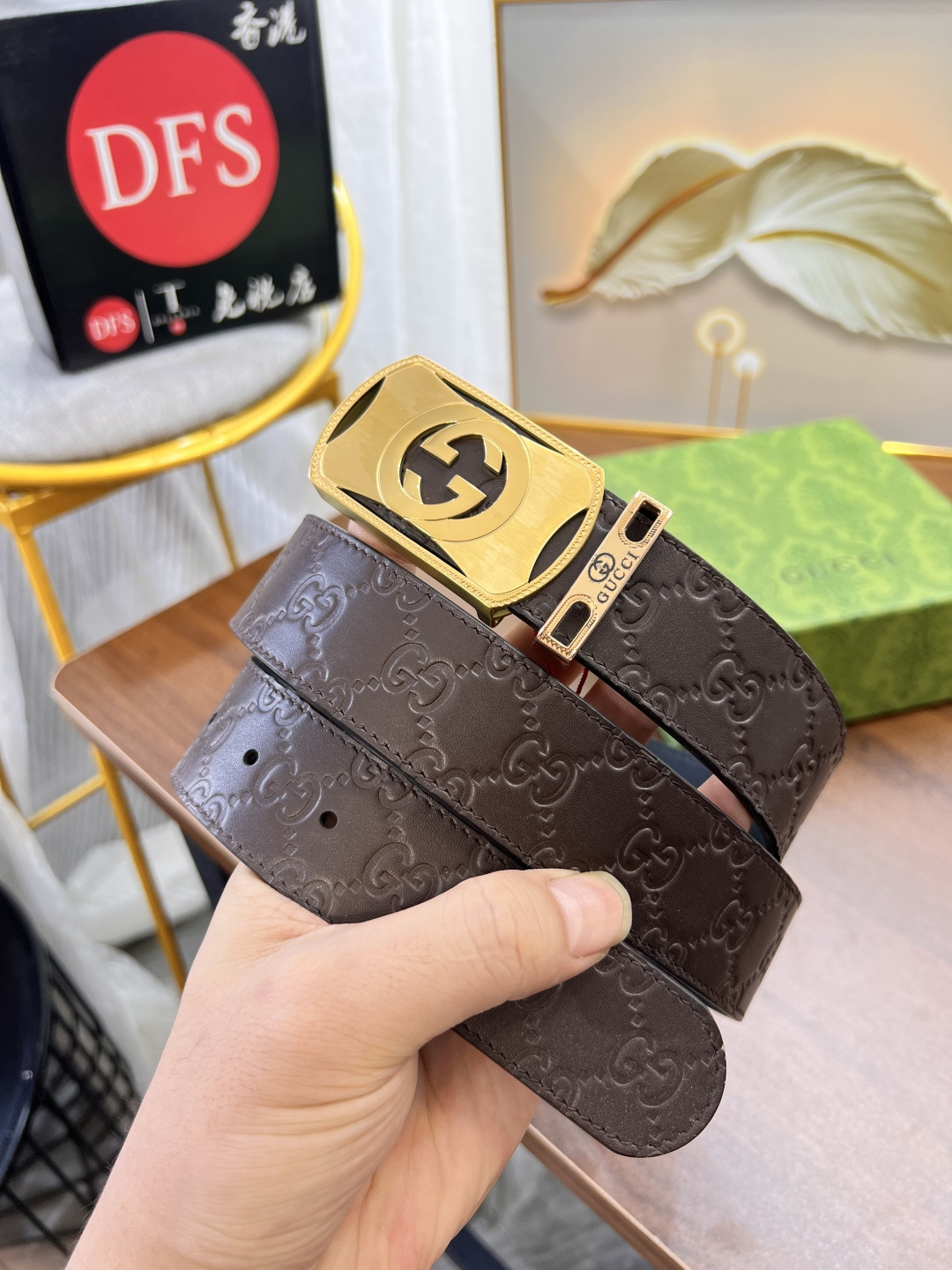 古奇gucci 意大利进口G大花工艺. 咖啡色平纹低 正版头皮低 顶级做工.秋冬正装男士甄选腰带