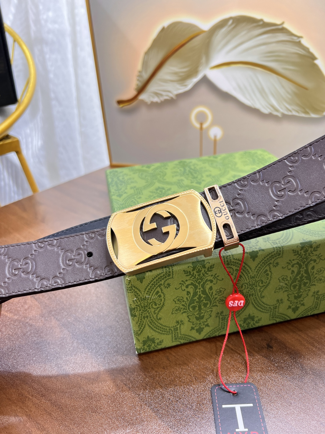 古奇gucci 意大利进口G大花工艺. 咖啡色平纹低 正版头皮低 顶级做工.秋冬正装男士甄选腰带