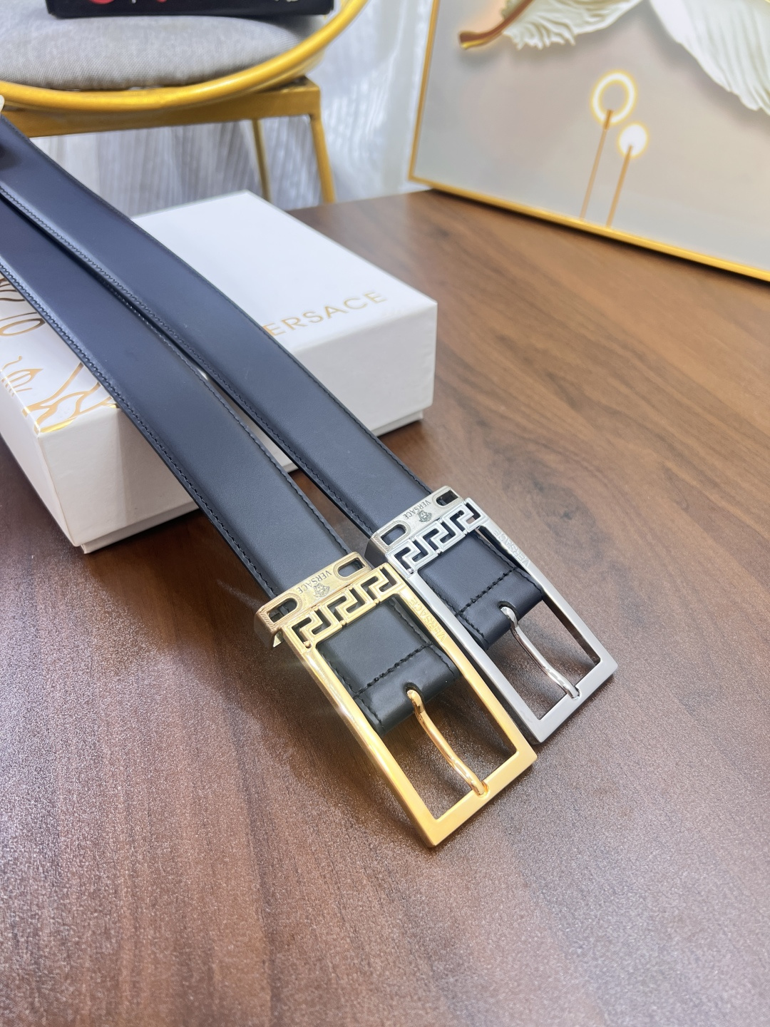 范思哲皮带 定制牛皮 定制美人头层进口皮配达 小细纹牛皮 宽度3.5cm