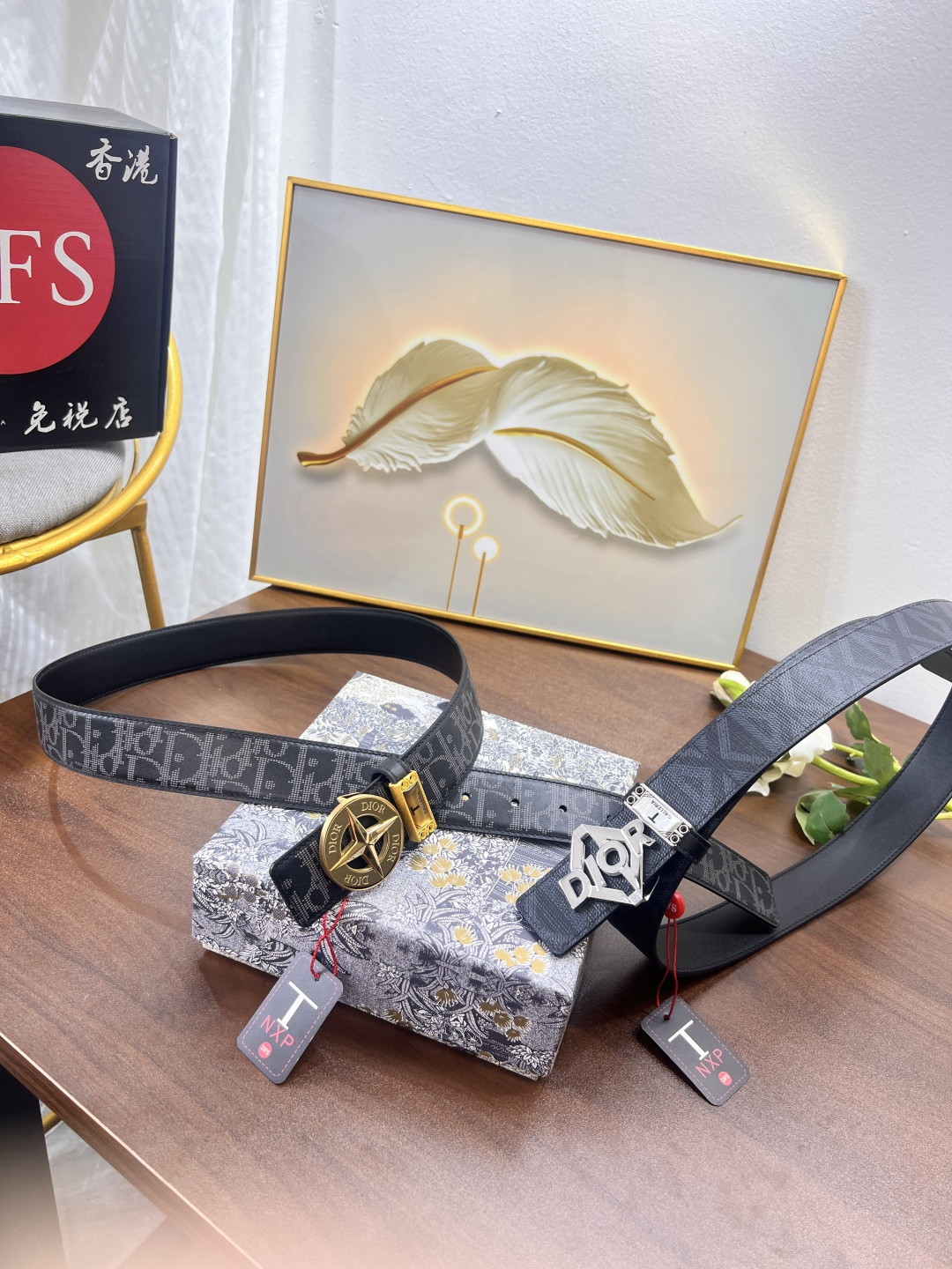 迪奥D 香港免税T礼盒 迪奥皮带男女同款 3.5cm-Chinese UA Cheap High Quatity Brand Clothes Bags handbags Sneakers wholesale wholesaler seller from China Factory suppliers Fashion Clothing Shoes best Quality Beautiful Price 迪奥D 香港免税T礼盒 迪奥皮带男女同款 3.5cm