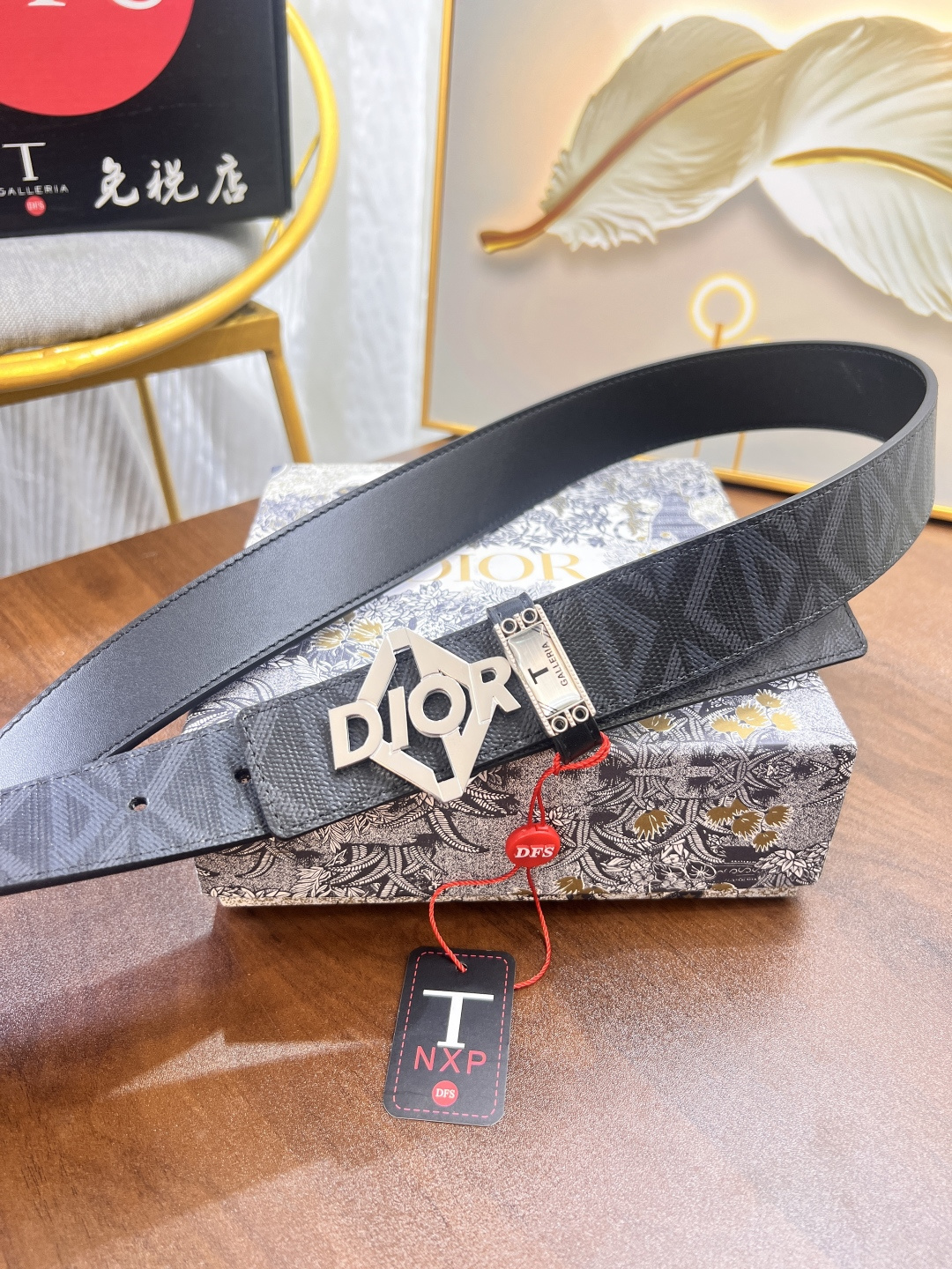 迪奥D 香港免税T礼盒 迪奥皮带男女同款 3.5cm-Chinese UA Cheap High Quatity Brand Clothes Bags handbags Sneakers wholesale wholesaler seller from China Factory suppliers Fashion Clothing Shoes best Quality Beautiful Price 迪奥D 香港免税T礼盒 迪奥皮带男女同款 3.5cm