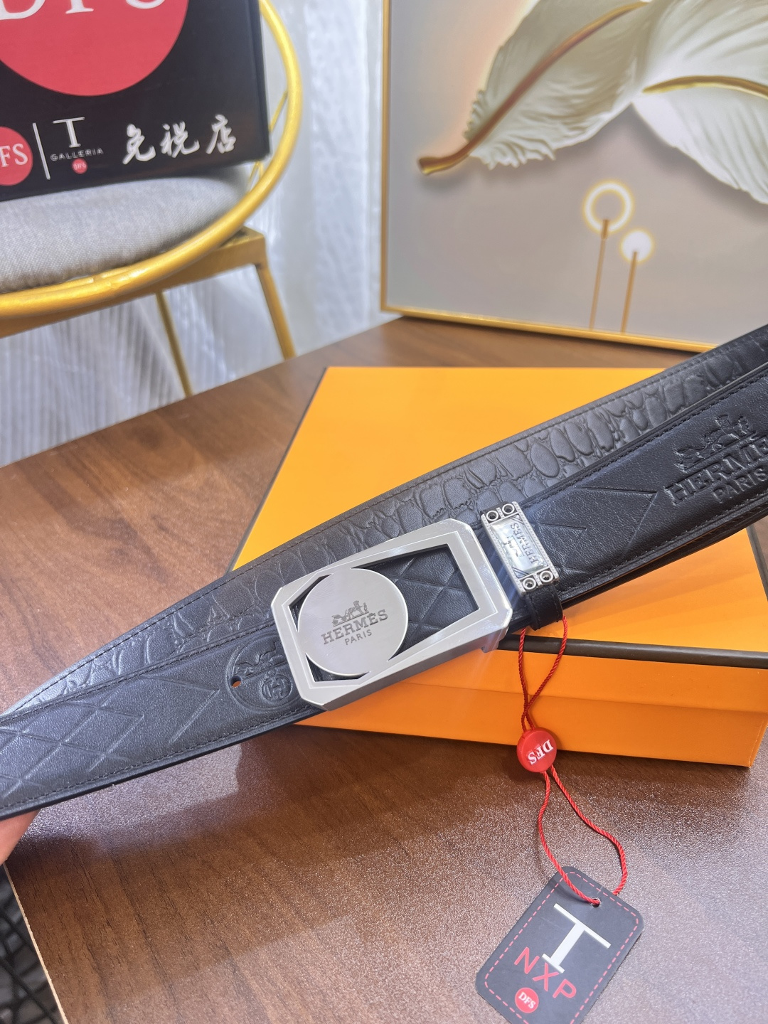 店主推荐 实物拍摄 爱马仕(男士)皮带 送礼最佳 原厂进口压花马拉车头层皮带-Chinese UA Cheap High Quatity Brand Clothes Bags handbags Sneakers wholesale wholesaler seller from China Factory suppliers Fashion Clothing Shoes best Quality Beautiful Price 店主推荐 实物拍摄 爱马仕(男士)皮带 送礼最佳 原厂进口压花马拉车头层皮带