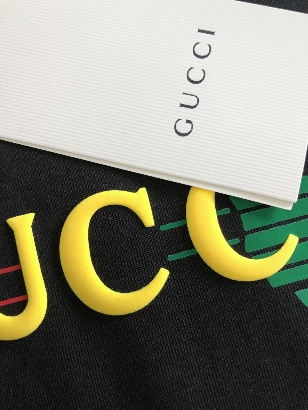 GUC 2026SS早春新款圆领T恤，定织定染纯棉300克重洗水面料，做工精细。男女同款宽松落肩版型，时