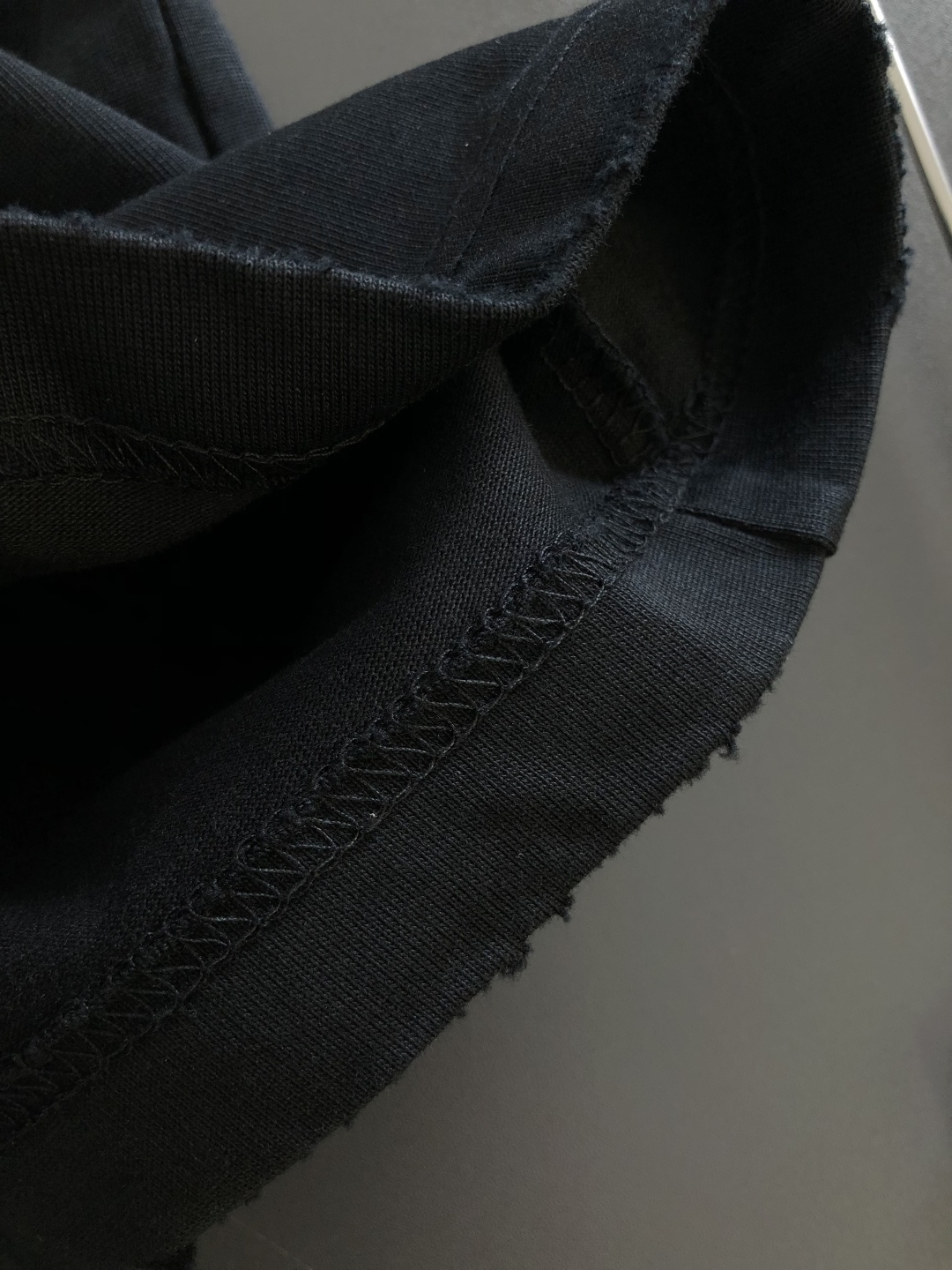 CH 2026SS春夏最新款圆领时尚短袖T恤，官网同步，定织定染300克重纯棉面料！贴肤舒适，耐看又好穿