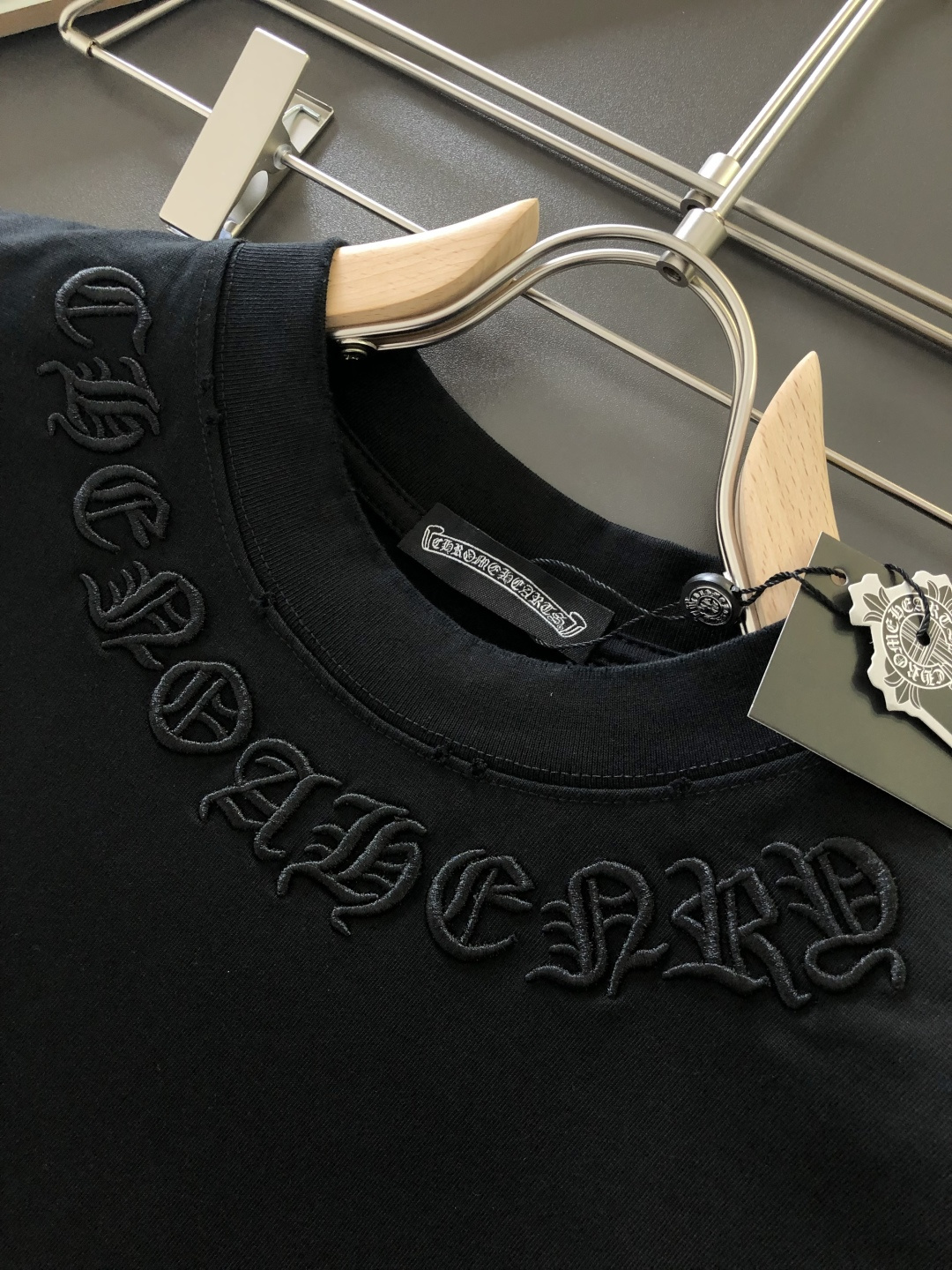 CH 2026SS春夏最新款圆领时尚短袖T恤，官网同步，定织定染300克重纯棉面料！贴肤舒适，耐看又好穿