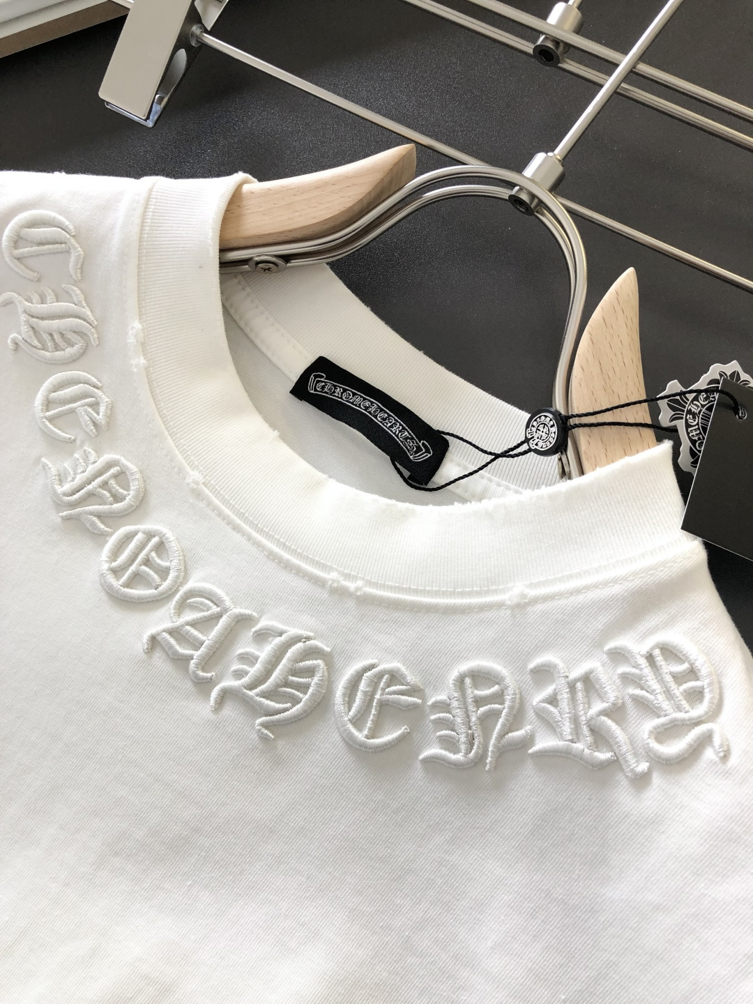 CH 2026SS春夏最新款圆领时尚短袖T恤，官网同步，定织定染300克重纯棉面料！贴肤舒适，耐看又好穿