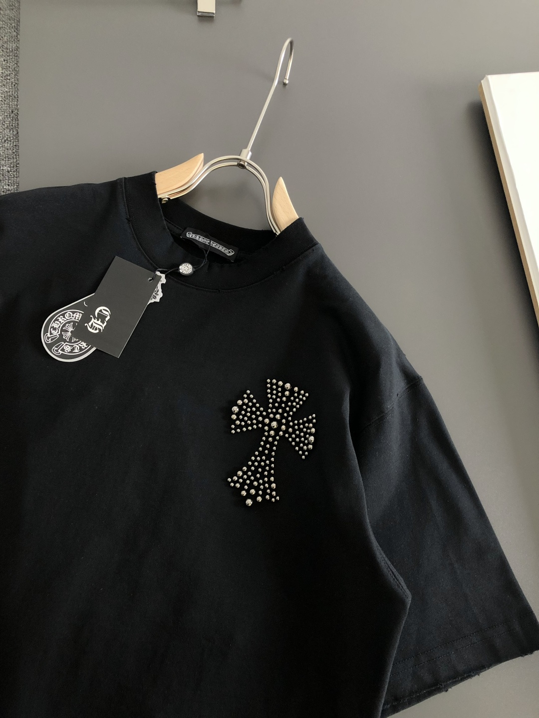 CH 2026SS春夏最新款圆领时尚短袖T恤，官网同步，定织定染300克重纯棉面料！贴肤舒适，耐看又好穿