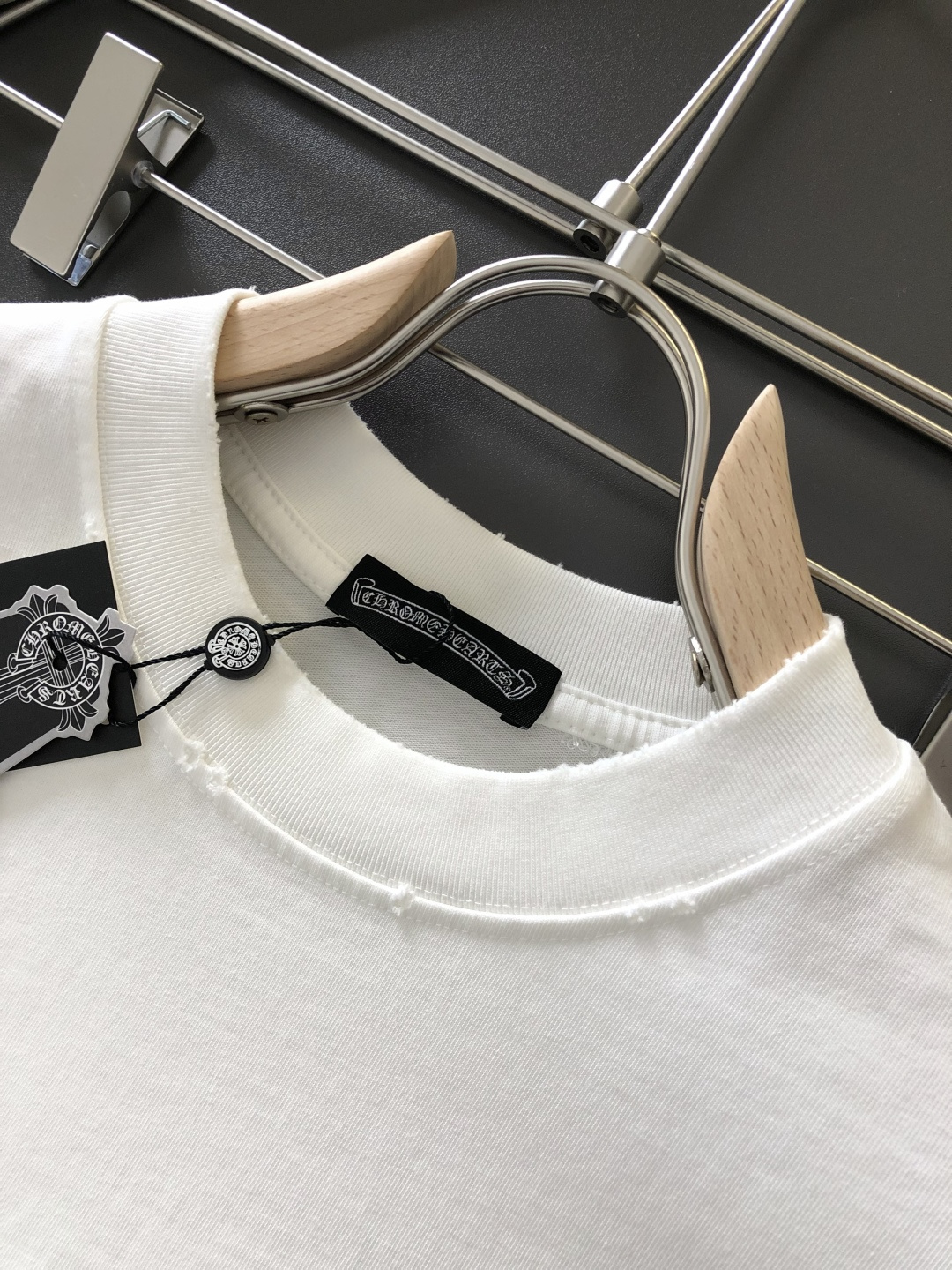 CH 2026SS春夏最新款圆领时尚短袖T恤，官网同步，定织定染300克重纯棉面料！贴肤舒适，耐看又好穿