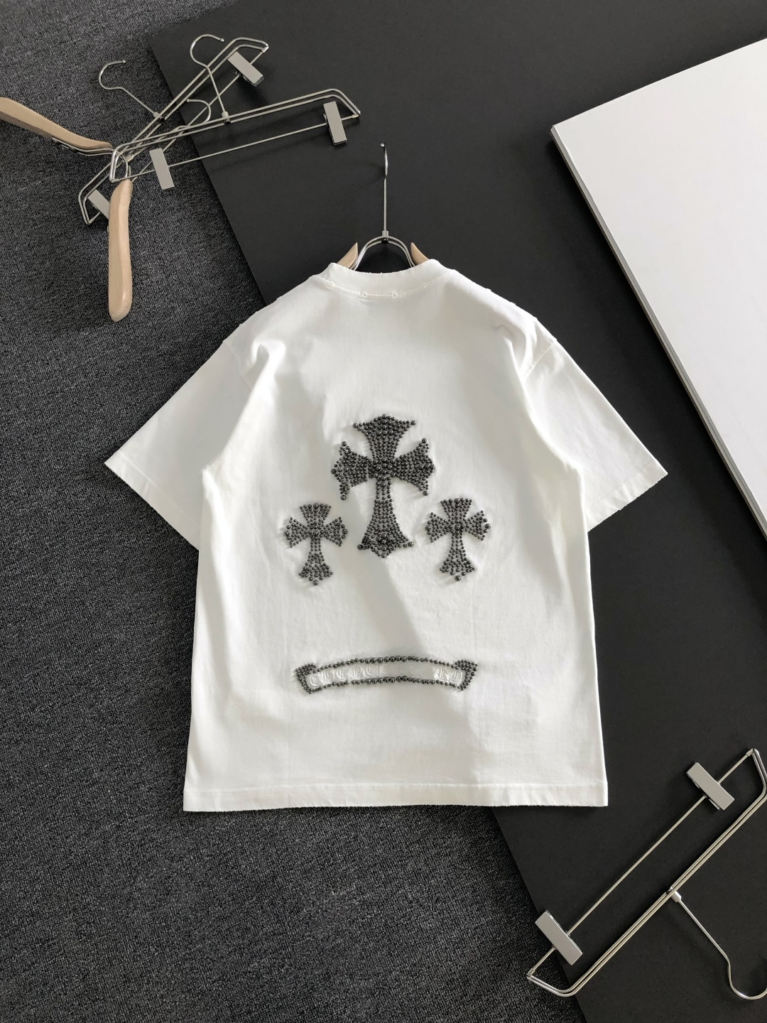 CH 2026SS春夏最新款圆领时尚短袖T恤，官网同步，定织定染300克重纯棉面料！贴肤舒适，耐看又好穿